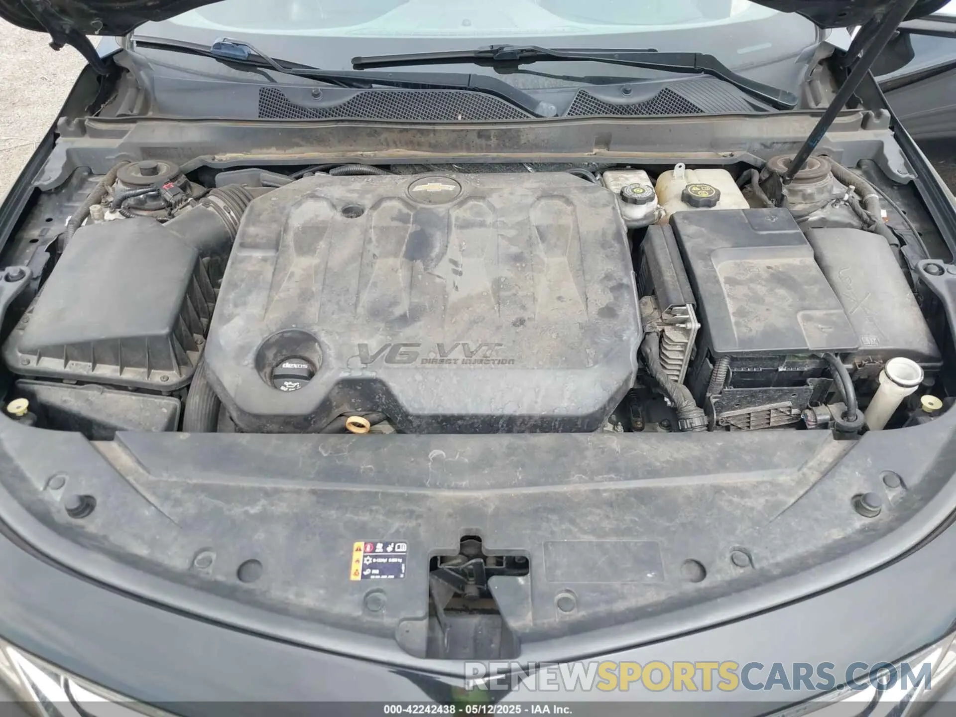 10 Photograph of a damaged car 1G1105S33KU104673 CHEVROLET IMPALA 2019
