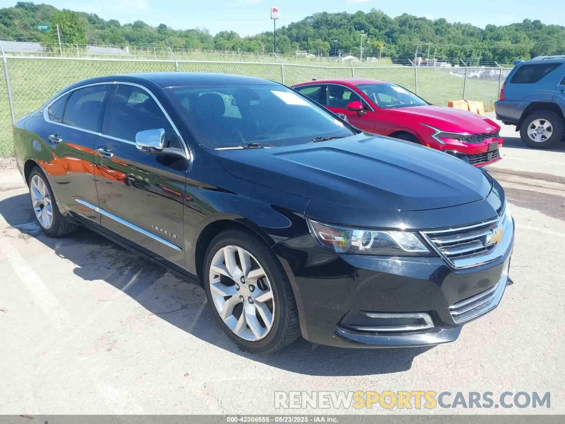 1 Фотография поврежденного автомобиля 1G1105S35KU137402 CHEVROLET IMPALA 2019