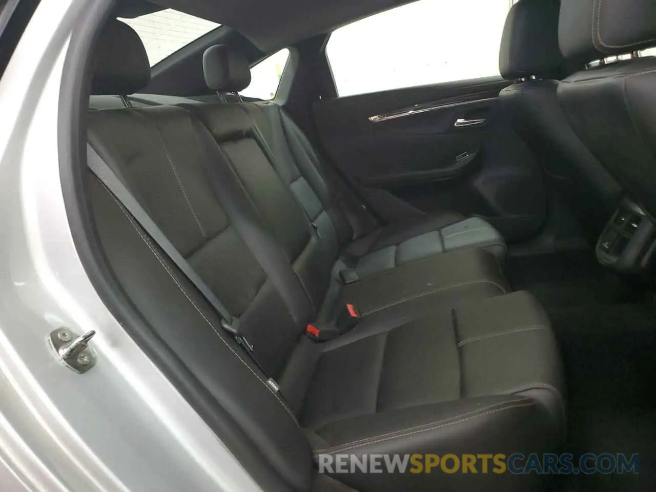 10 Фотография поврежденного автомобиля 1G11Z5S30KU121985 CHEVROLET IMPALA 2019