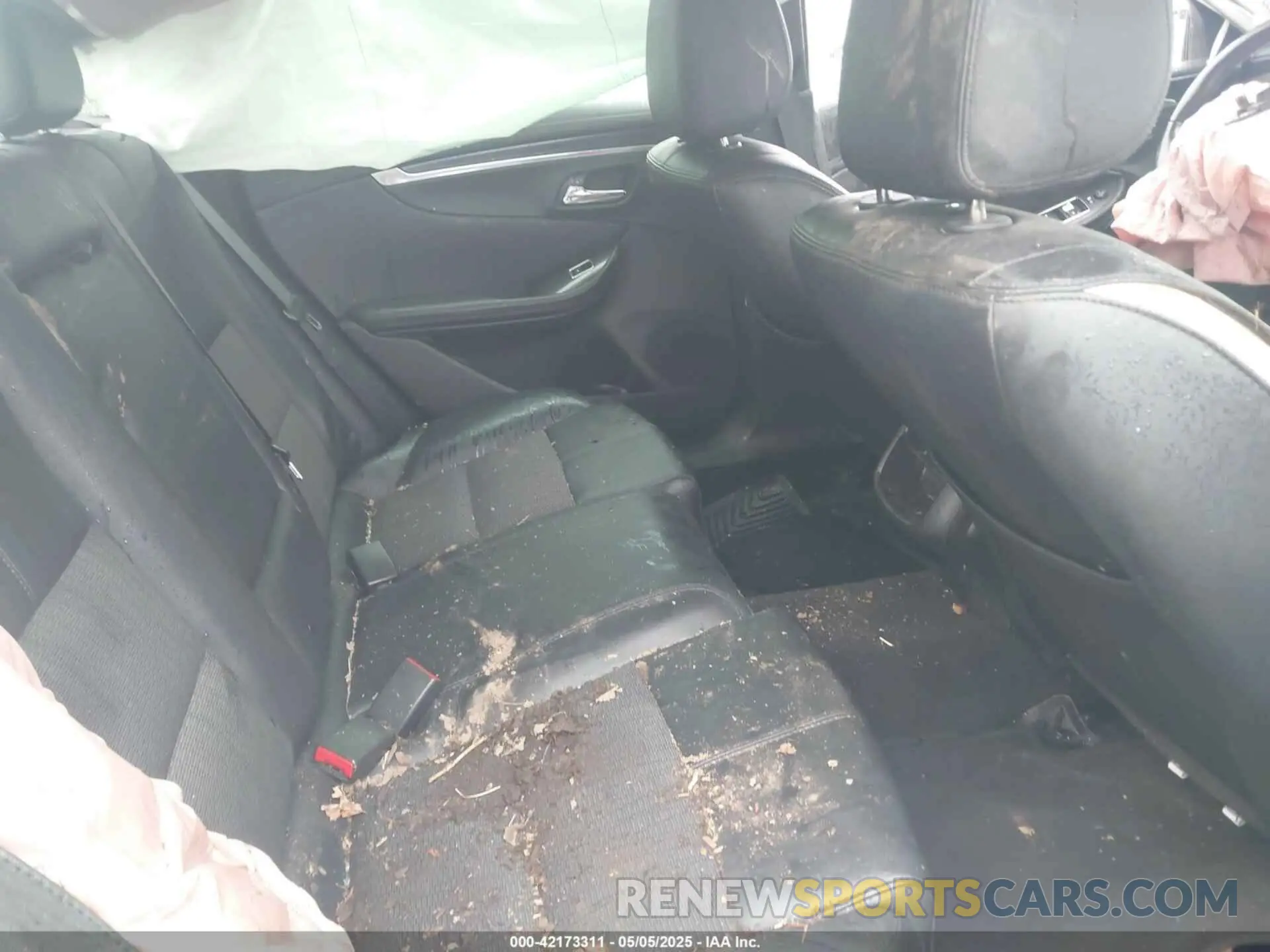 8 Photograph of a damaged car 1G11Z5S34KU107085 CHEVROLET IMPALA 2019