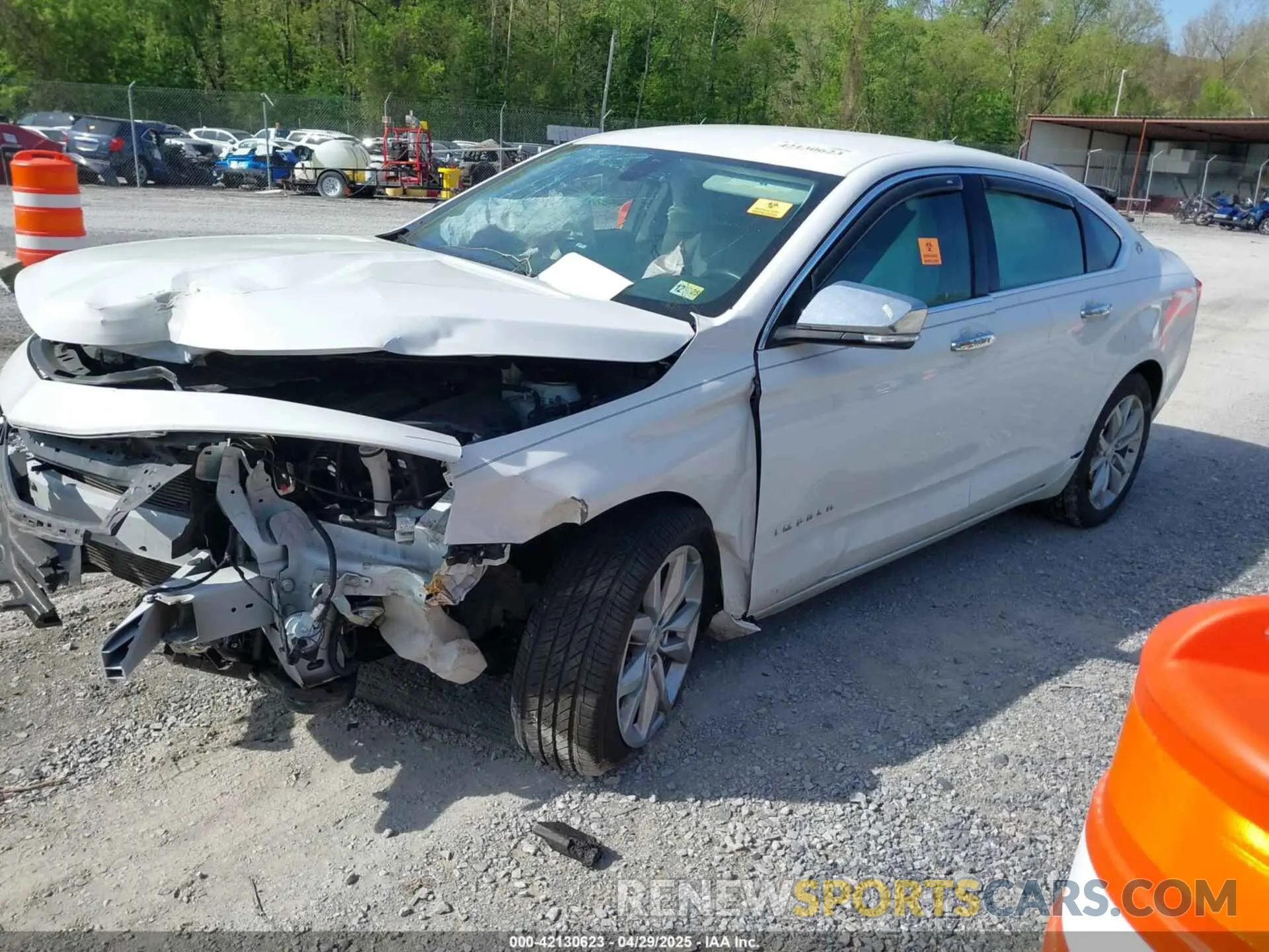 2 Фотография поврежденного автомобиля 1G11Z5S35KU104647 CHEVROLET IMPALA 2019