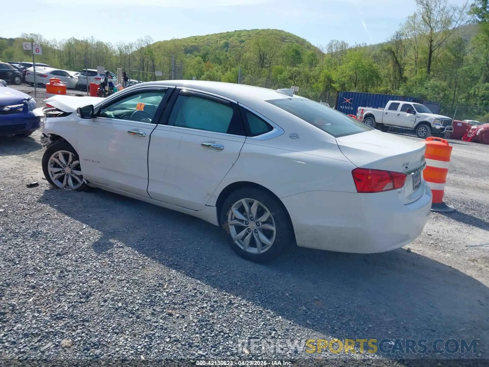 3 Фотография поврежденного автомобиля 1G11Z5S35KU104647 CHEVROLET IMPALA 2019