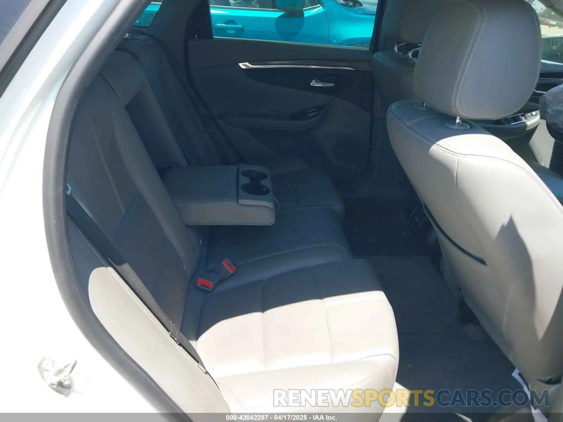 8 Photograph of a damaged car 1G11Z5S36KU113051 CHEVROLET IMPALA 2019
