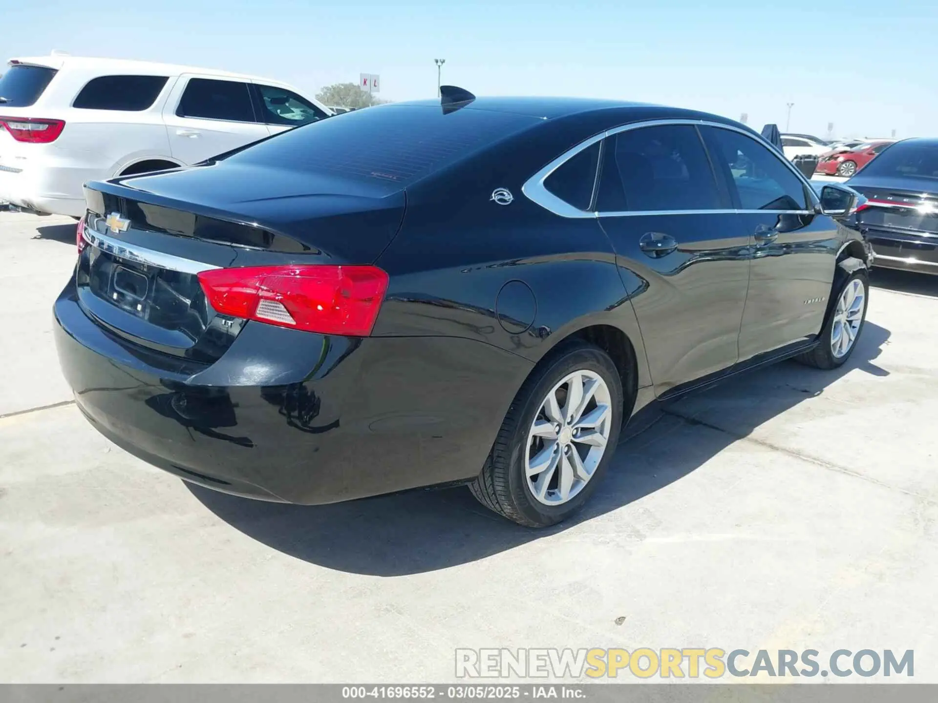 4 Фотография поврежденного автомобиля 1G11Z5S37KU107856 CHEVROLET IMPALA 2019