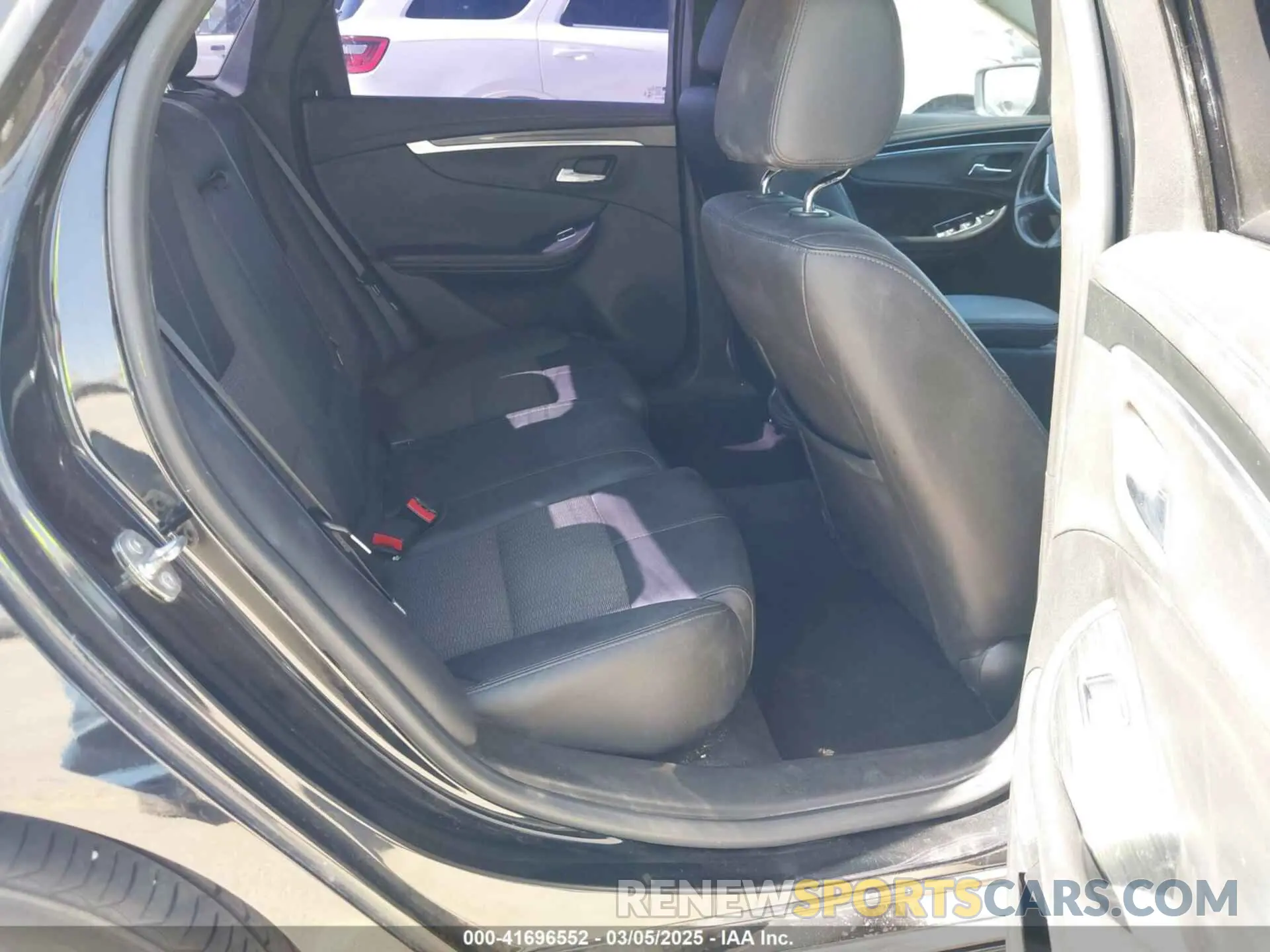 8 Фотография поврежденного автомобиля 1G11Z5S37KU107856 CHEVROLET IMPALA 2019