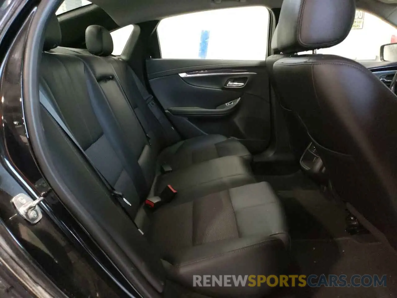 10 Фотография поврежденного автомобиля 1G11Z5S39KU104621 CHEVROLET IMPALA 2019