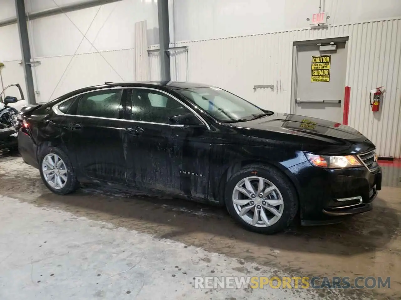 4 Фотография поврежденного автомобиля 1G11Z5S39KU104621 CHEVROLET IMPALA 2019