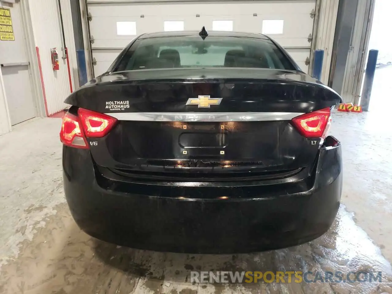 6 Фотография поврежденного автомобиля 1G11Z5S39KU104621 CHEVROLET IMPALA 2019