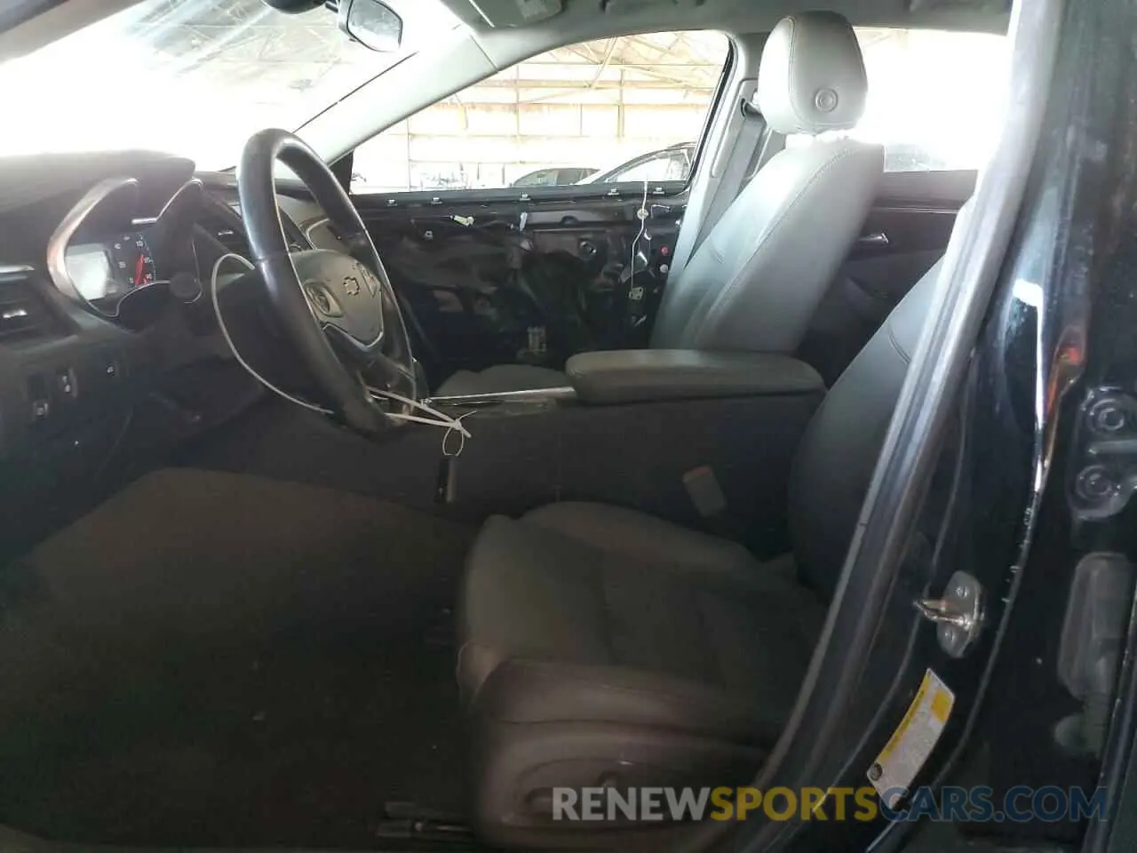 7 Photograph of a damaged car 1G11Z5S39KU114775 CHEVROLET IMPALA 2019