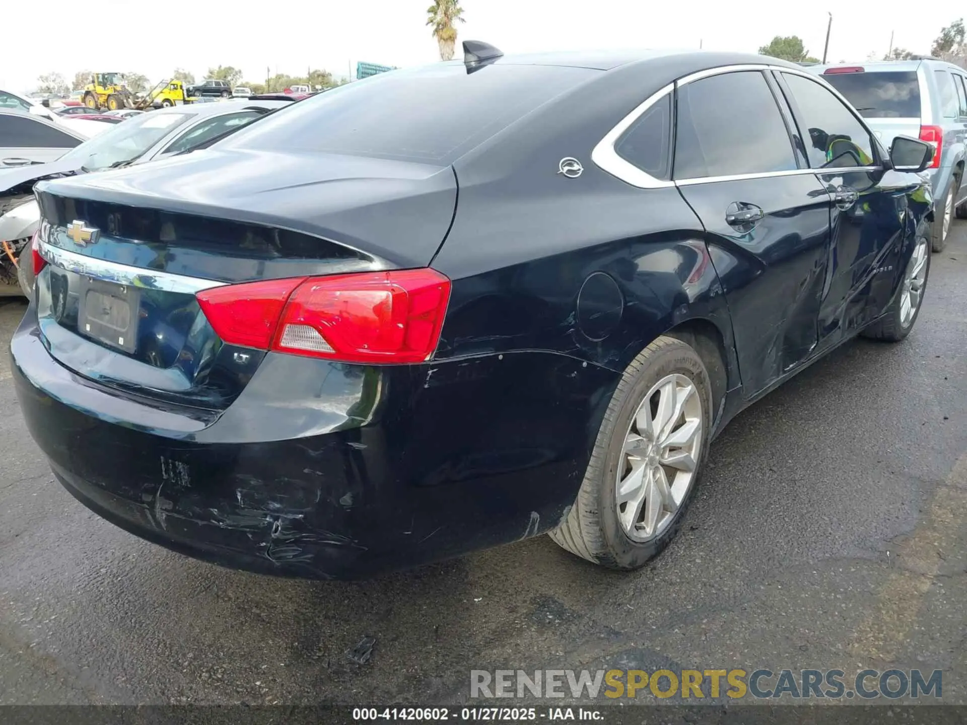 4 Фотография поврежденного автомобиля 1G11Z5SA7KU111419 CHEVROLET IMPALA 2019