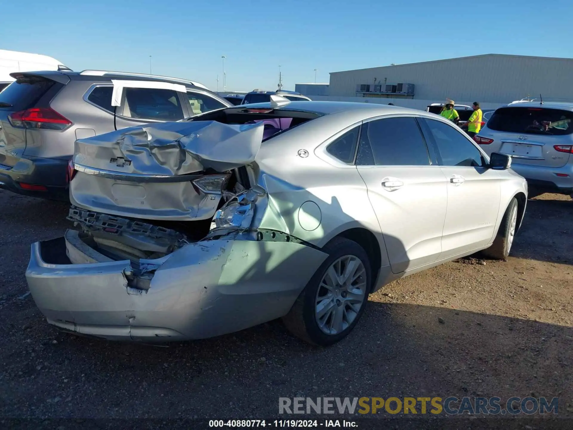 4 Фотография поврежденного автомобиля 1G11Z5SA8KU132604 CHEVROLET IMPALA 2019