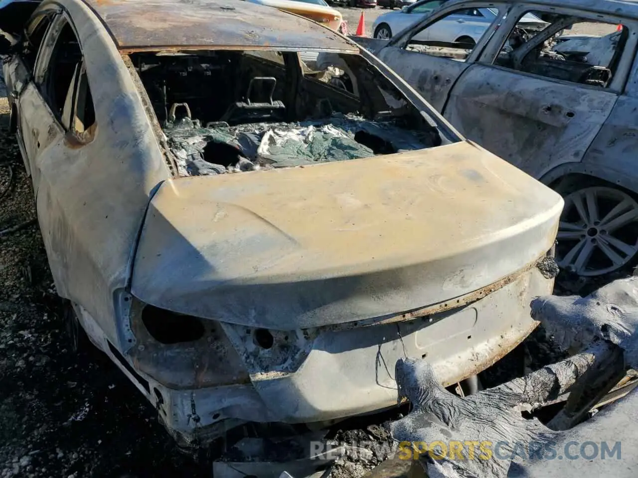 6 Photograph of a damaged car 2G1105S33K9109160 CHEVROLET IMPALA 2019