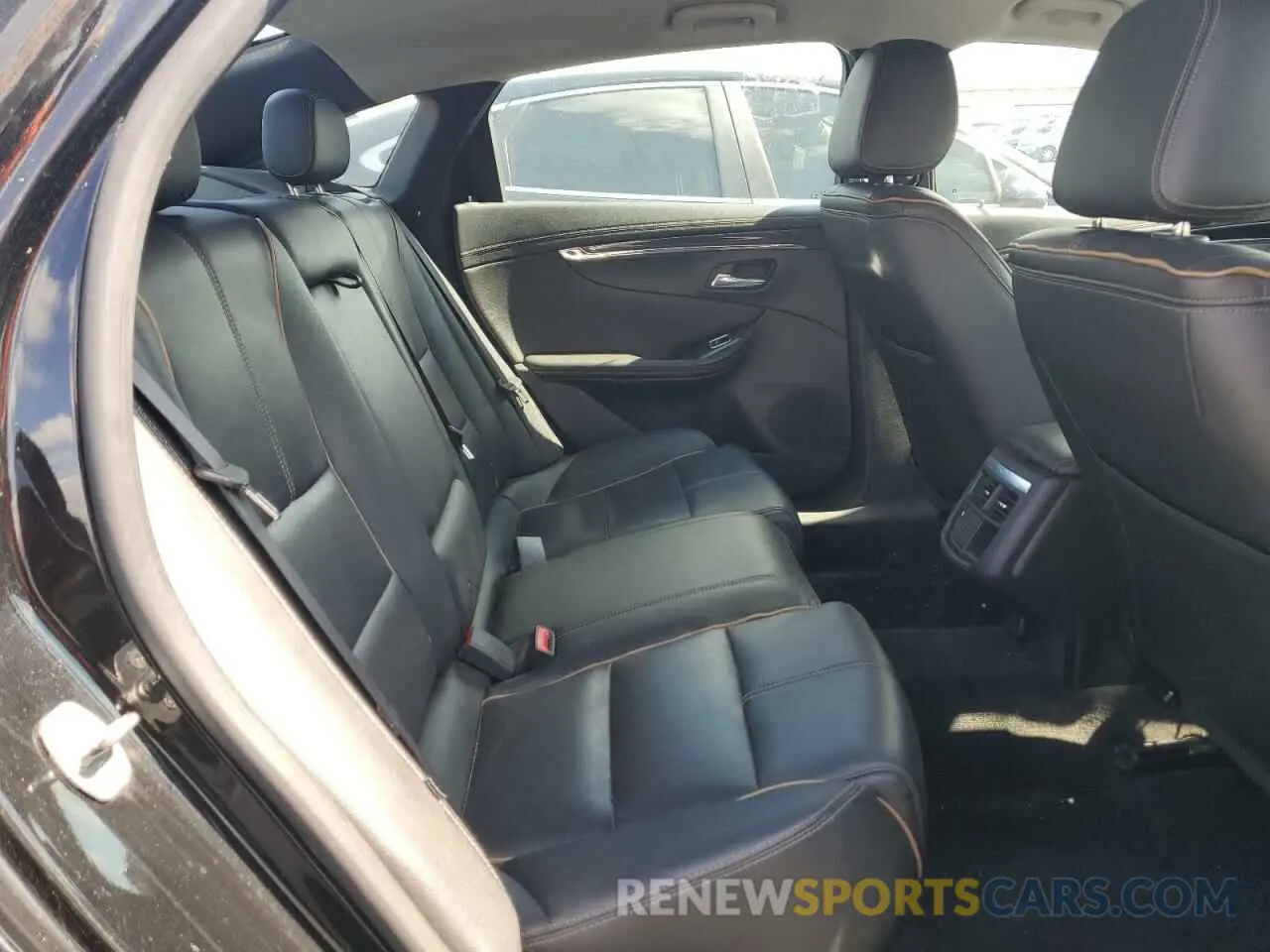 10 Photograph of a damaged car 2G1105S38K9141733 CHEVROLET IMPALA 2019