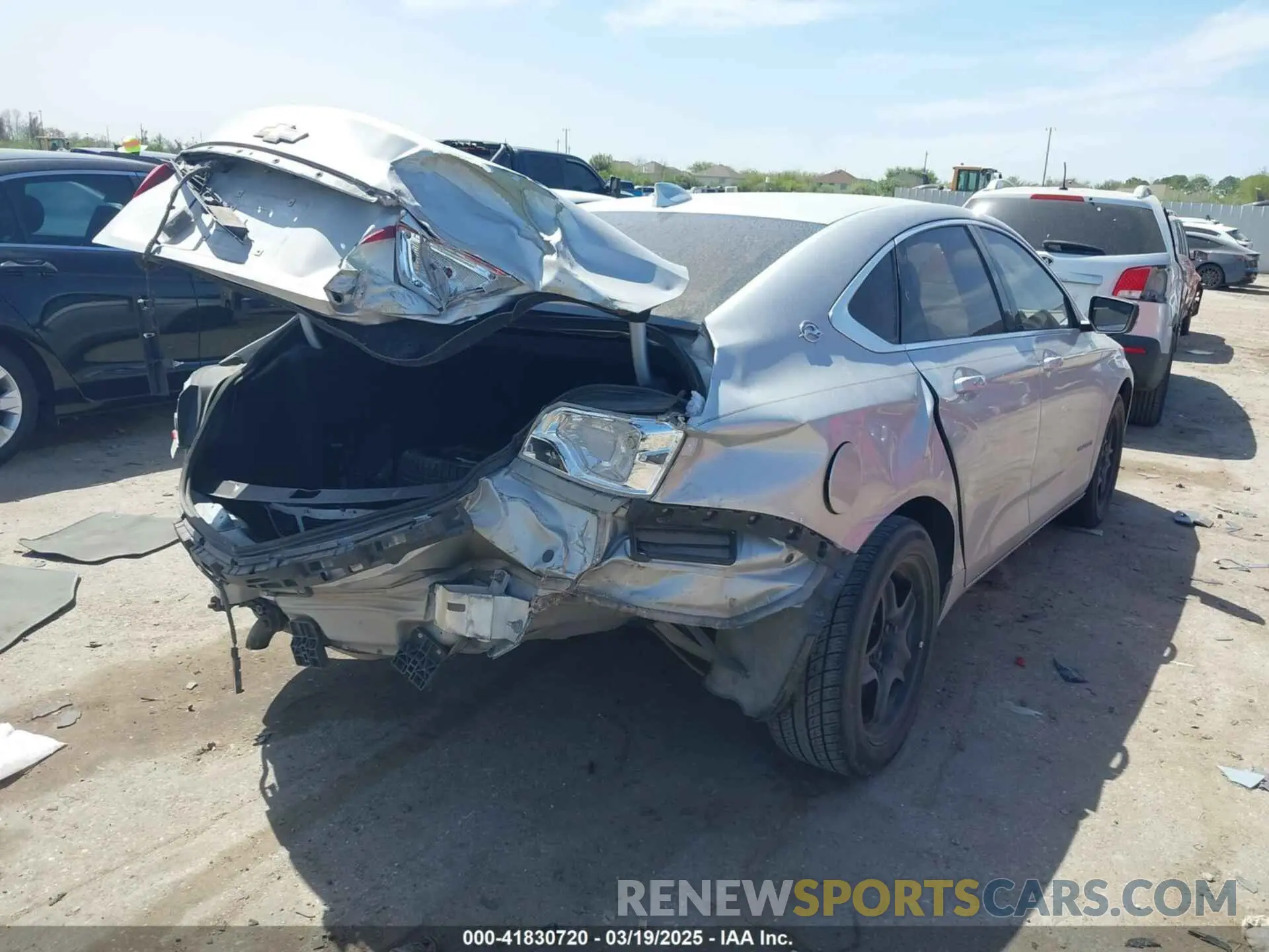 4 Photograph of a damaged car 2G11X5SA3K9129063 CHEVROLET IMPALA 2019