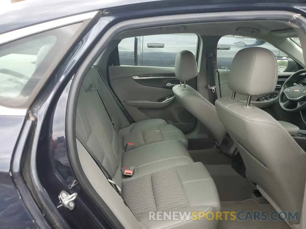 10 Photograph of a damaged car 2G11X5SA7K9115702 CHEVROLET IMPALA 2019