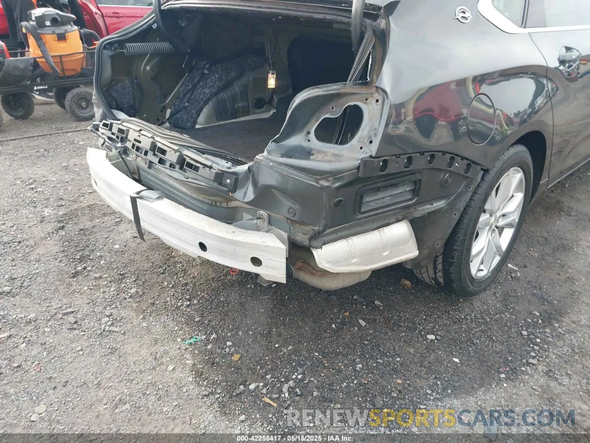 6 Photograph of a damaged car 2G11Z5S30K9104021 CHEVROLET IMPALA 2019