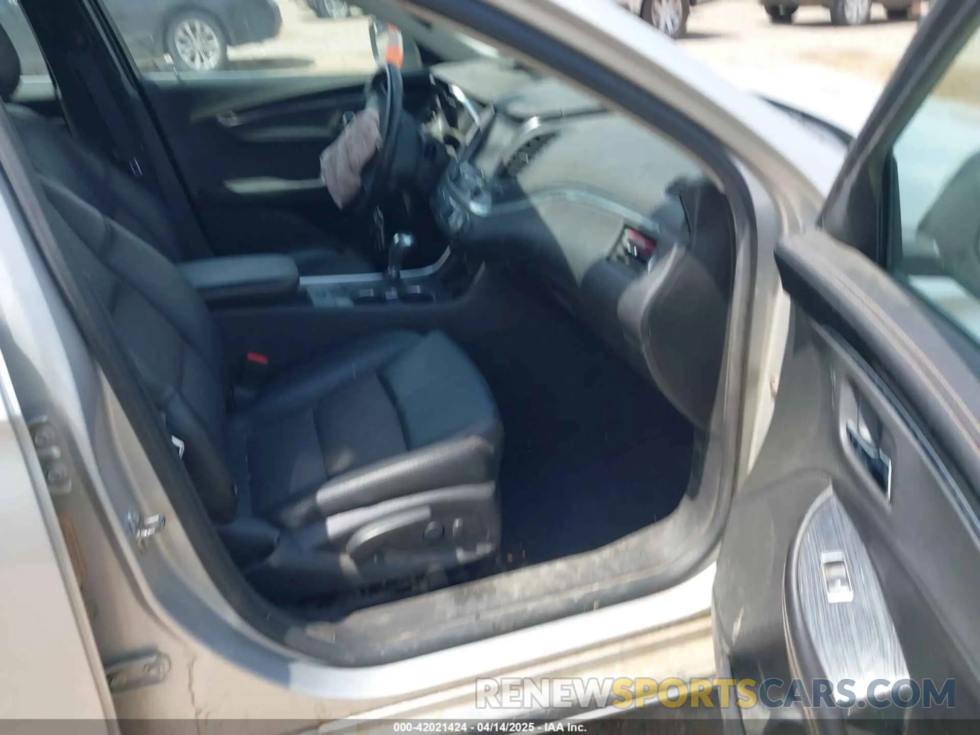 5 Photograph of a damaged car 2G11Z5S38K9131516 CHEVROLET IMPALA 2019