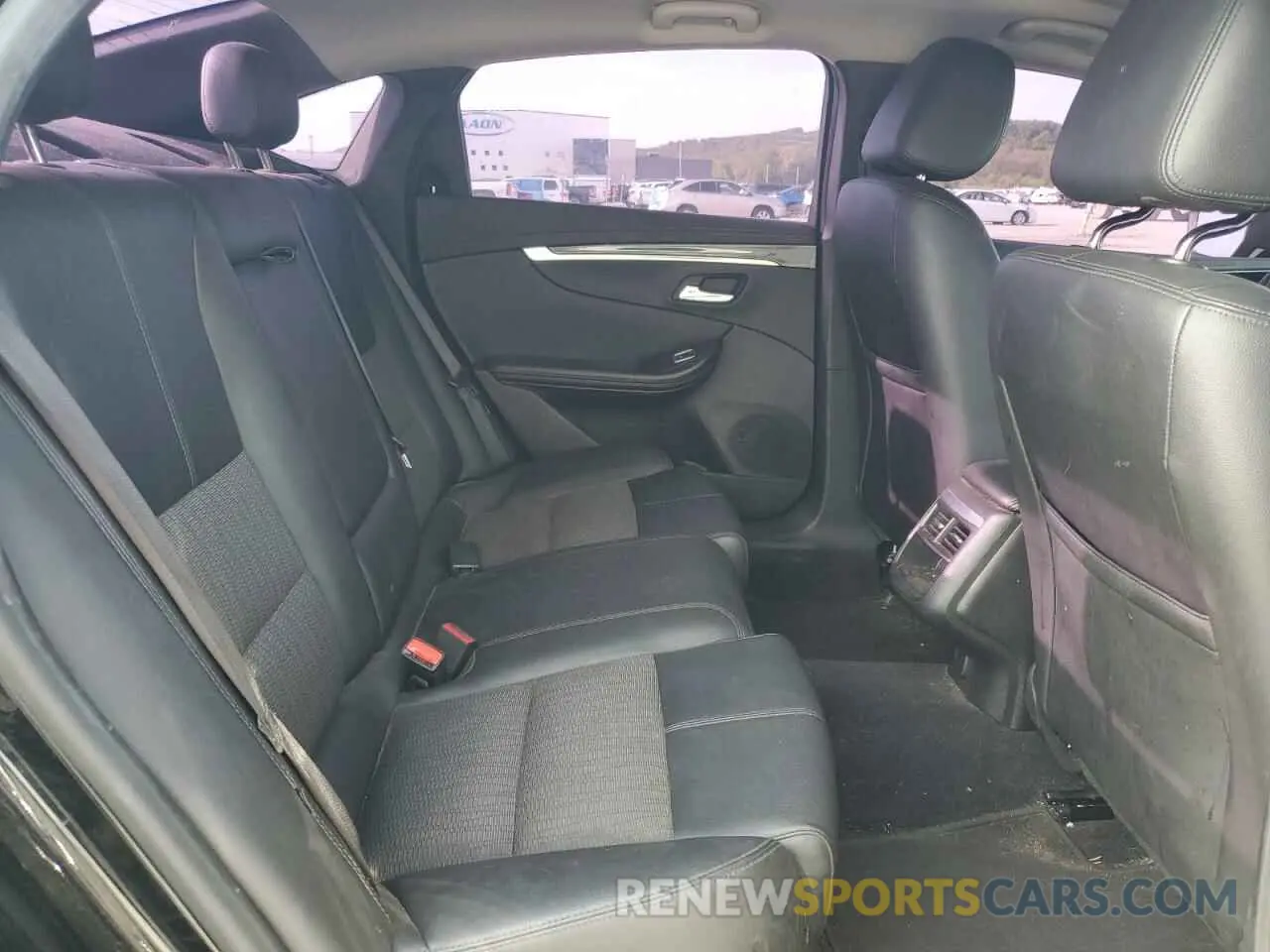 10 Photograph of a damaged car 2G11Z5S39K9135090 CHEVROLET IMPALA 2019