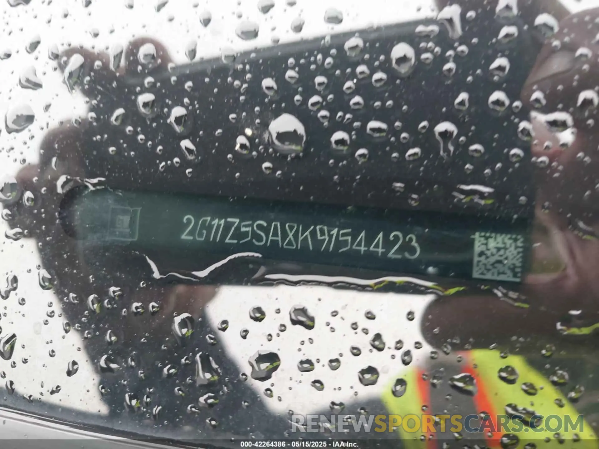 18 Photograph of a damaged car 2G11Z5SA8K9154423 CHEVROLET IMPALA 2019