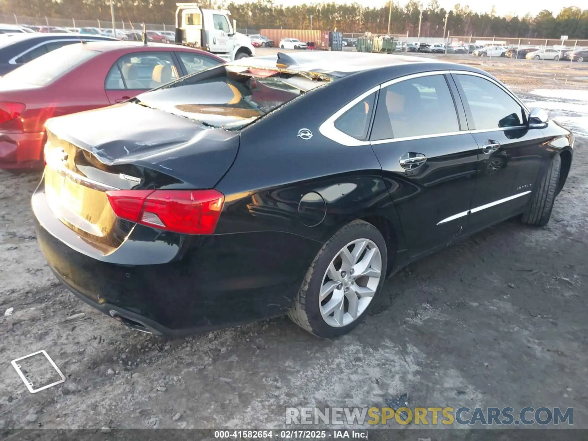 4 Фотография поврежденного автомобиля 1G1105S36LU110159 CHEVROLET IMPALA 2020