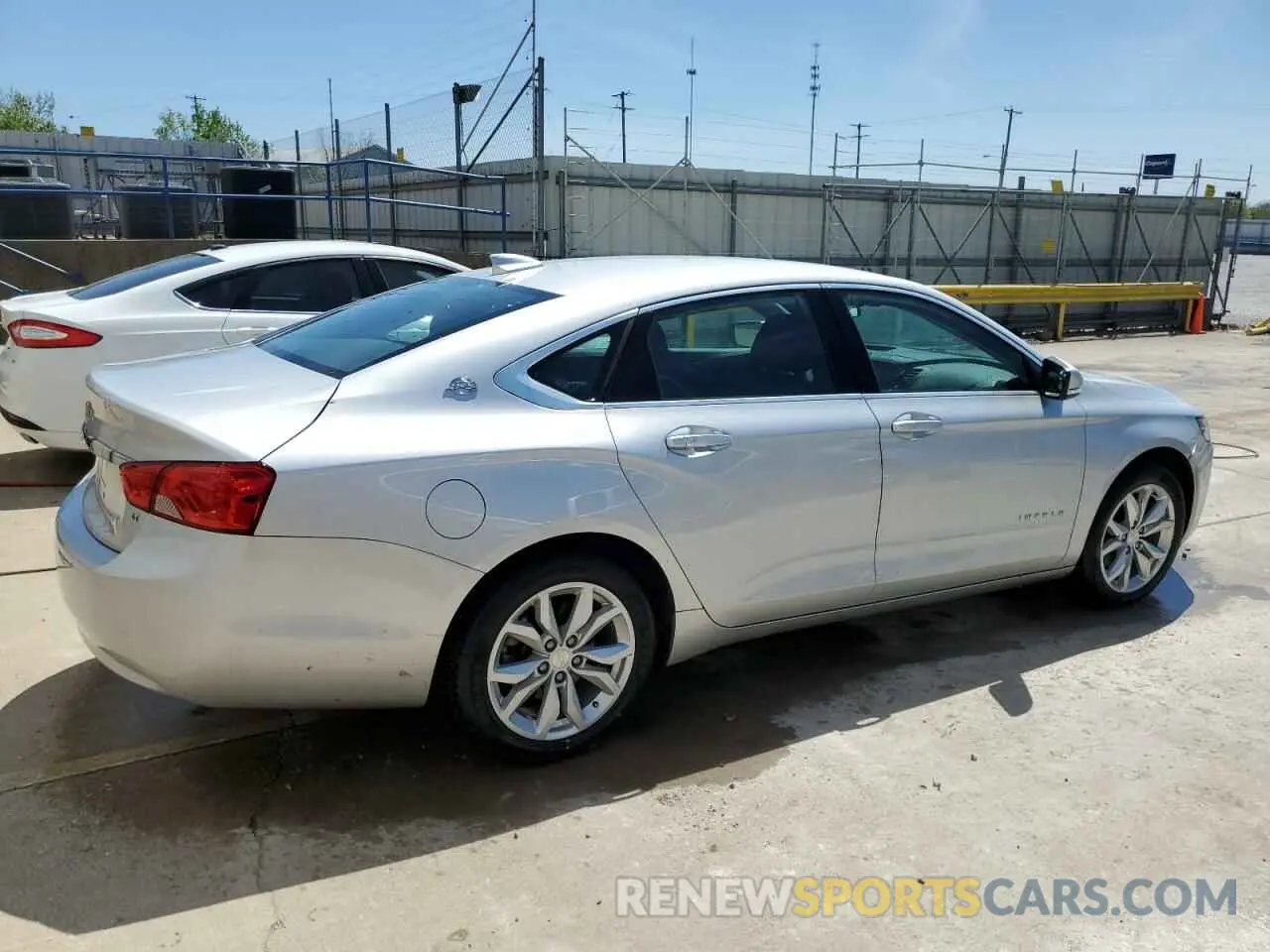 3 Фотография поврежденного автомобиля 1G11Z5S30LU103522 CHEVROLET IMPALA 2020