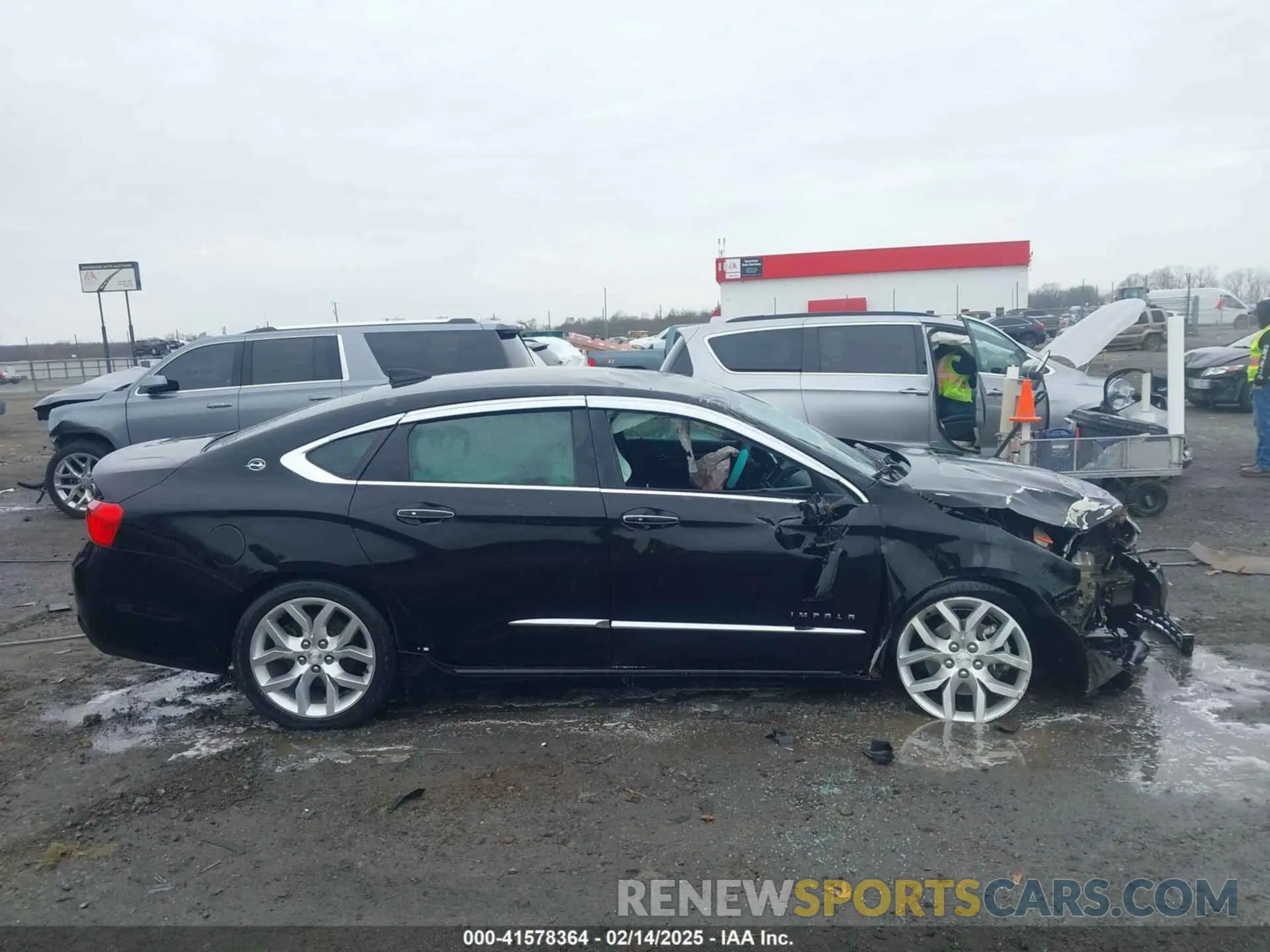 13 Фотография поврежденного автомобиля 2G1105S34L9101117 CHEVROLET IMPALA 2020