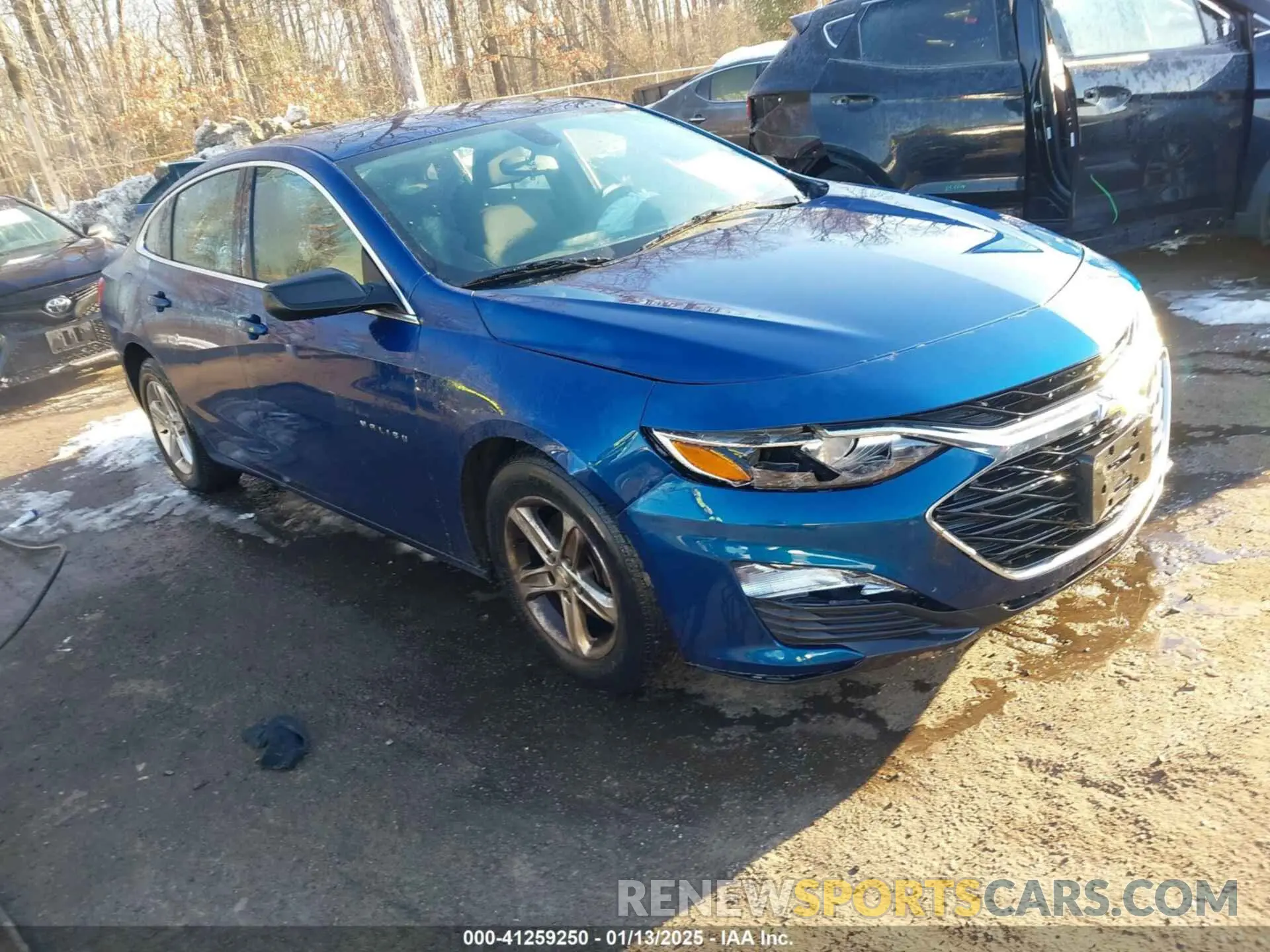 1 Фотография поврежденного автомобиля 1G1ZB5ST3KF144706 CHEVROLET MALIBU 2019