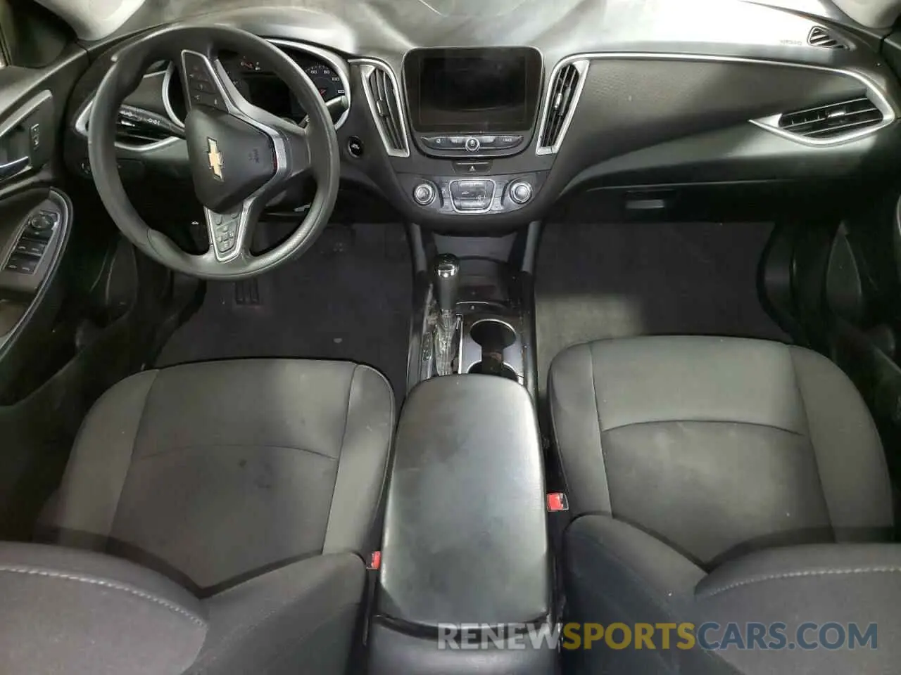 8 Photograph of a damaged car 1G1ZB5ST3KF198314 CHEVROLET MALIBU 2019