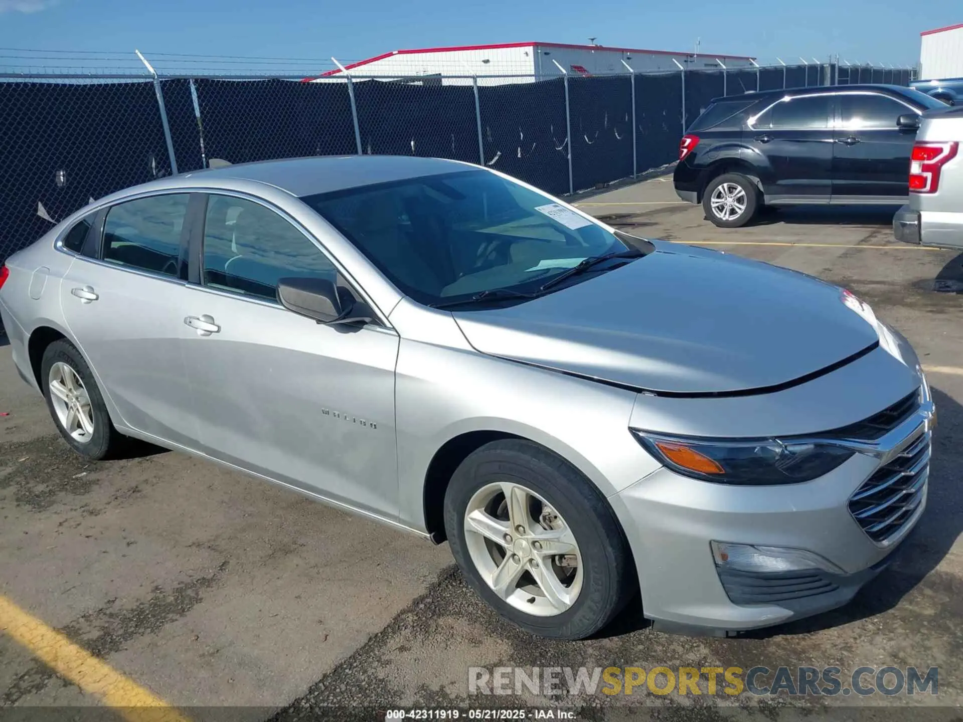 1 Фотография поврежденного автомобиля 1G1ZB5ST4KF165824 CHEVROLET MALIBU 2019