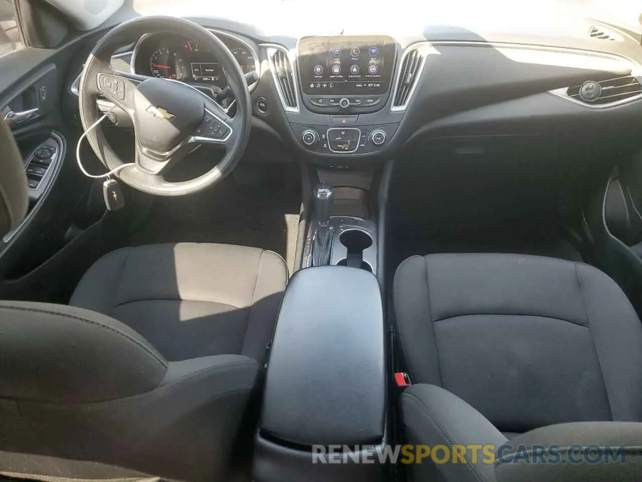 8 Фотография поврежденного автомобиля 1G1ZB5ST5KF174337 CHEVROLET MALIBU 2019