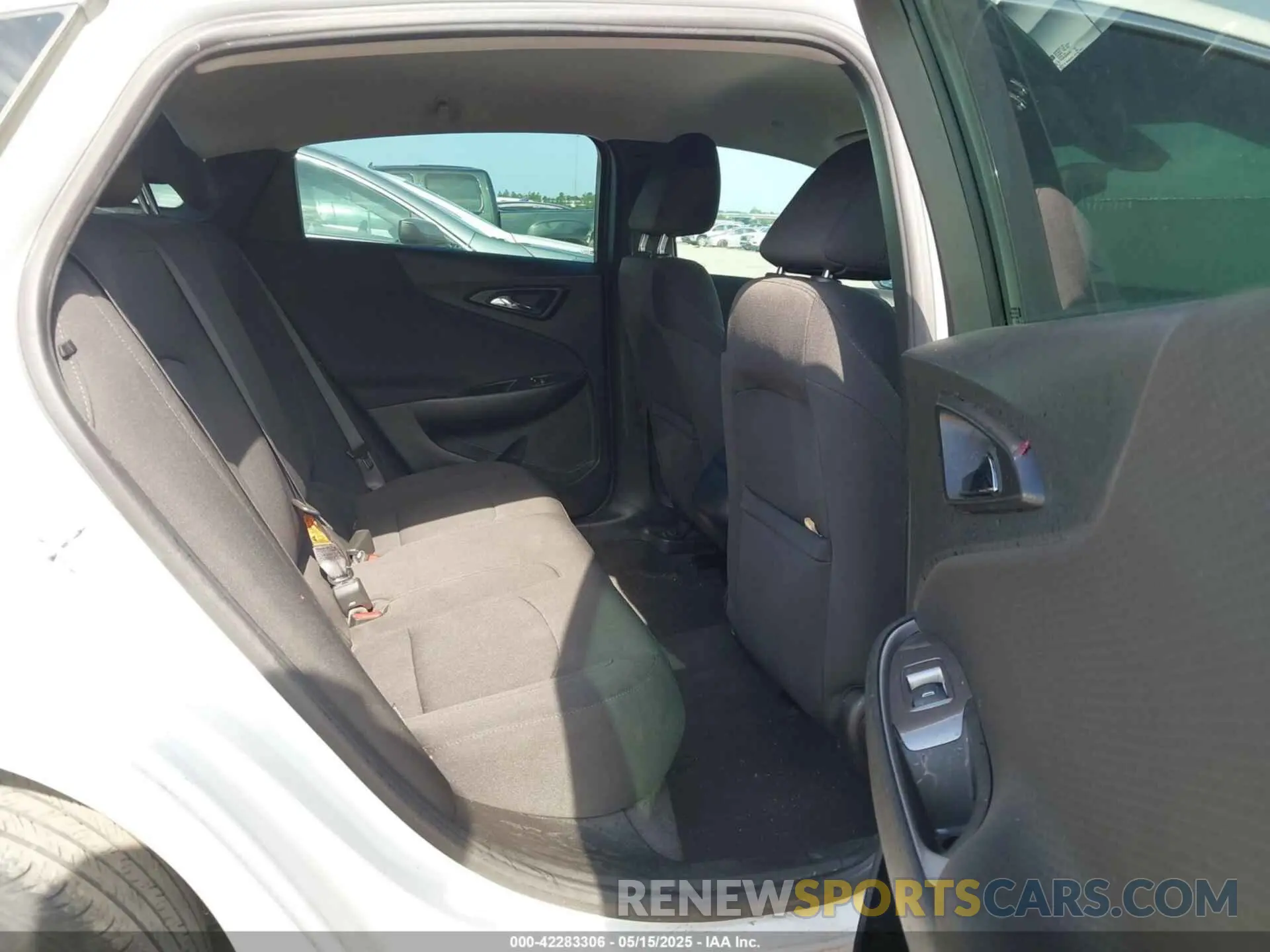 8 Photograph of a damaged car 1G1ZB5ST5KF221771 CHEVROLET MALIBU 2019