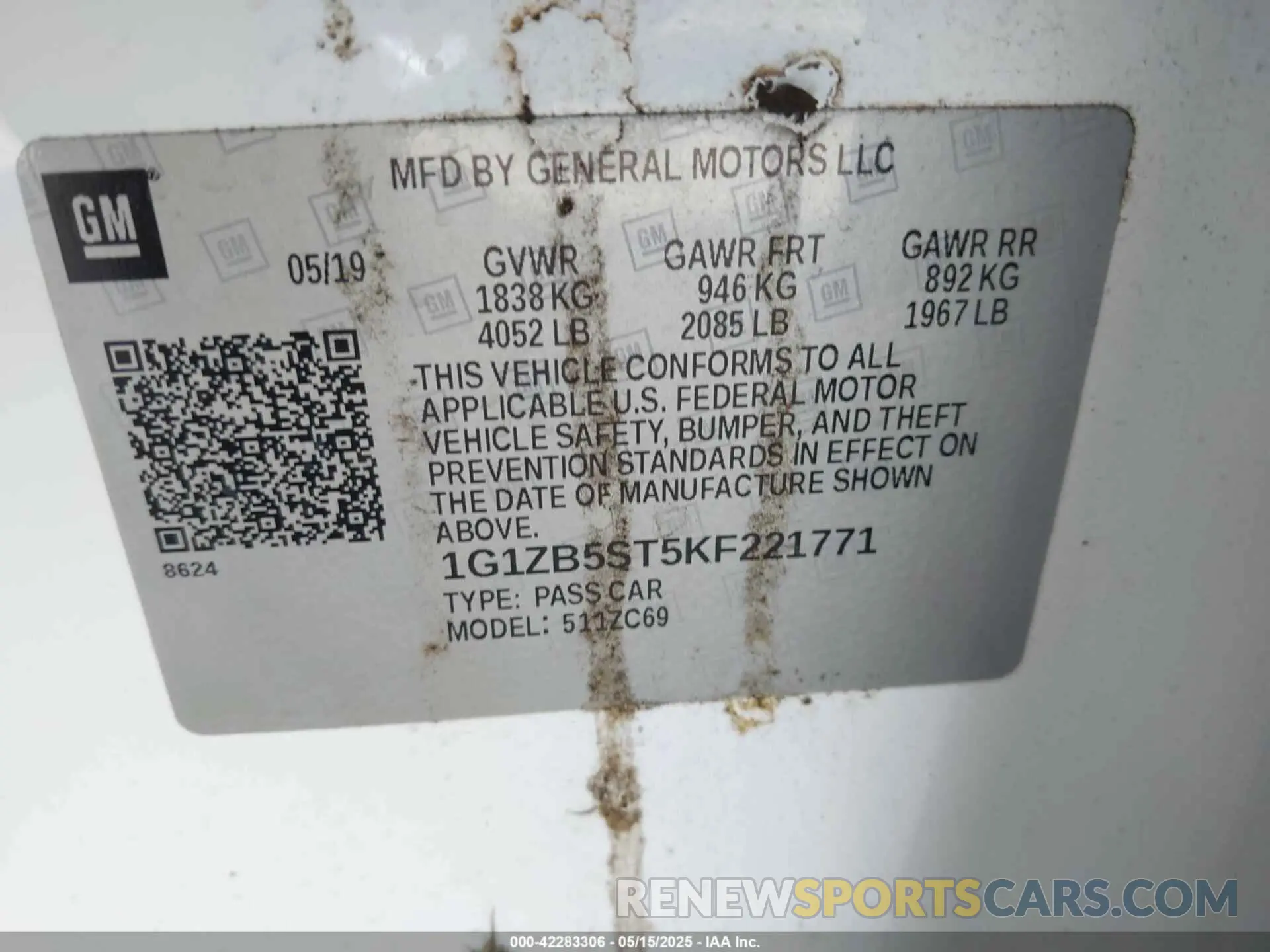 9 Photograph of a damaged car 1G1ZB5ST5KF221771 CHEVROLET MALIBU 2019
