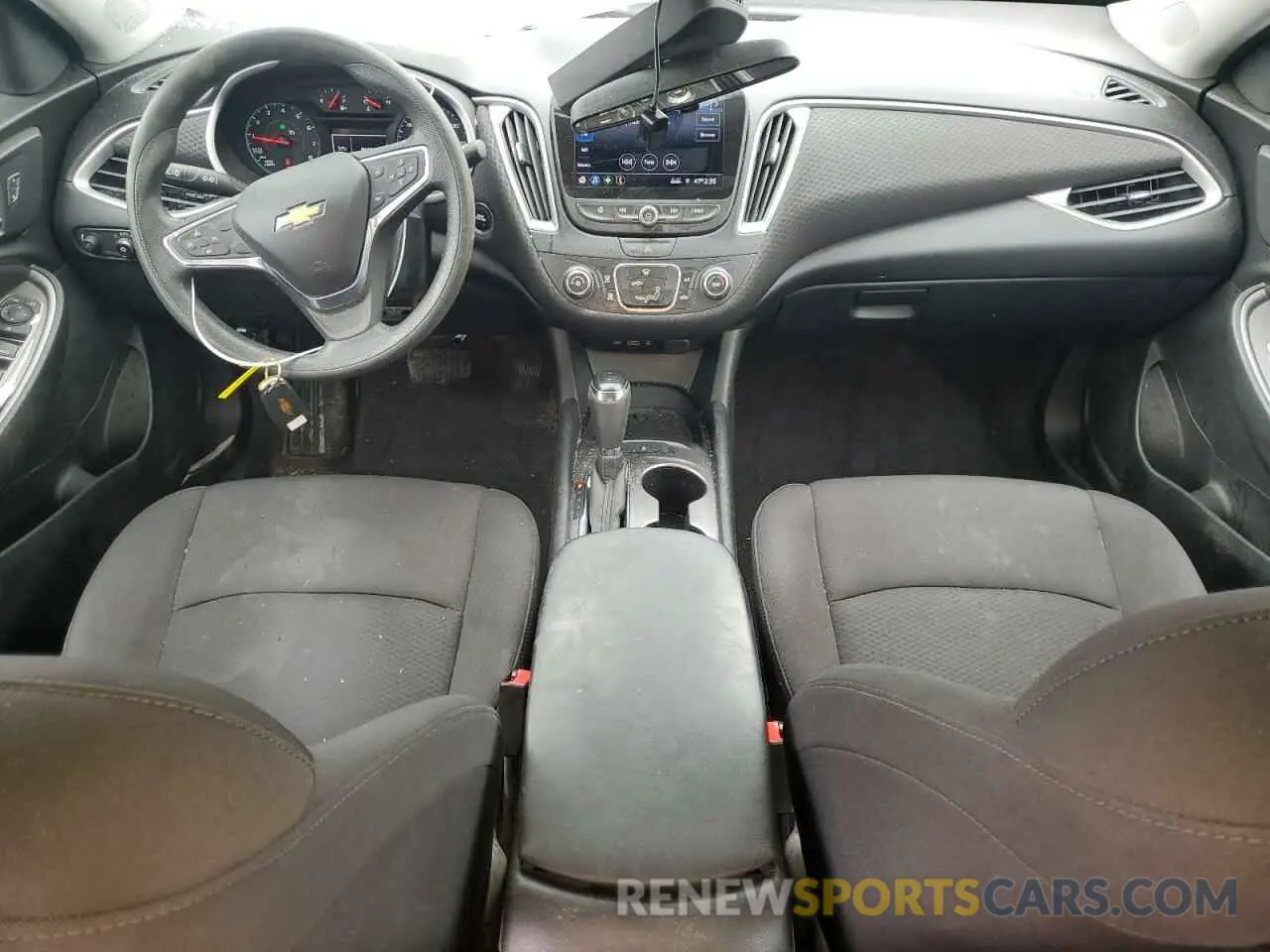 8 Photograph of a damaged car 1G1ZB5ST9KF114934 CHEVROLET MALIBU 2019