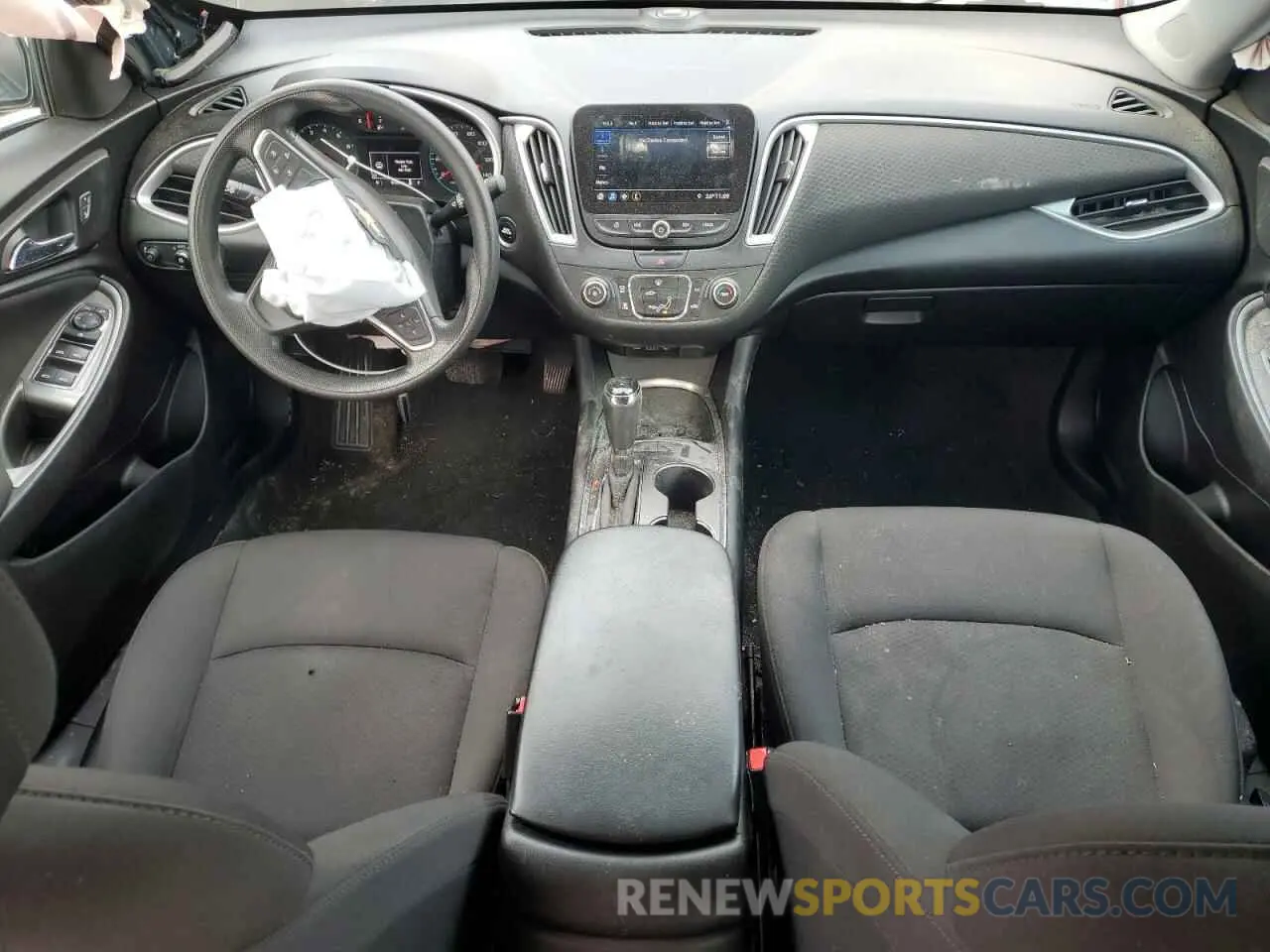 8 Photograph of a damaged car 1G1ZC5ST5KF126785 CHEVROLET MALIBU 2019