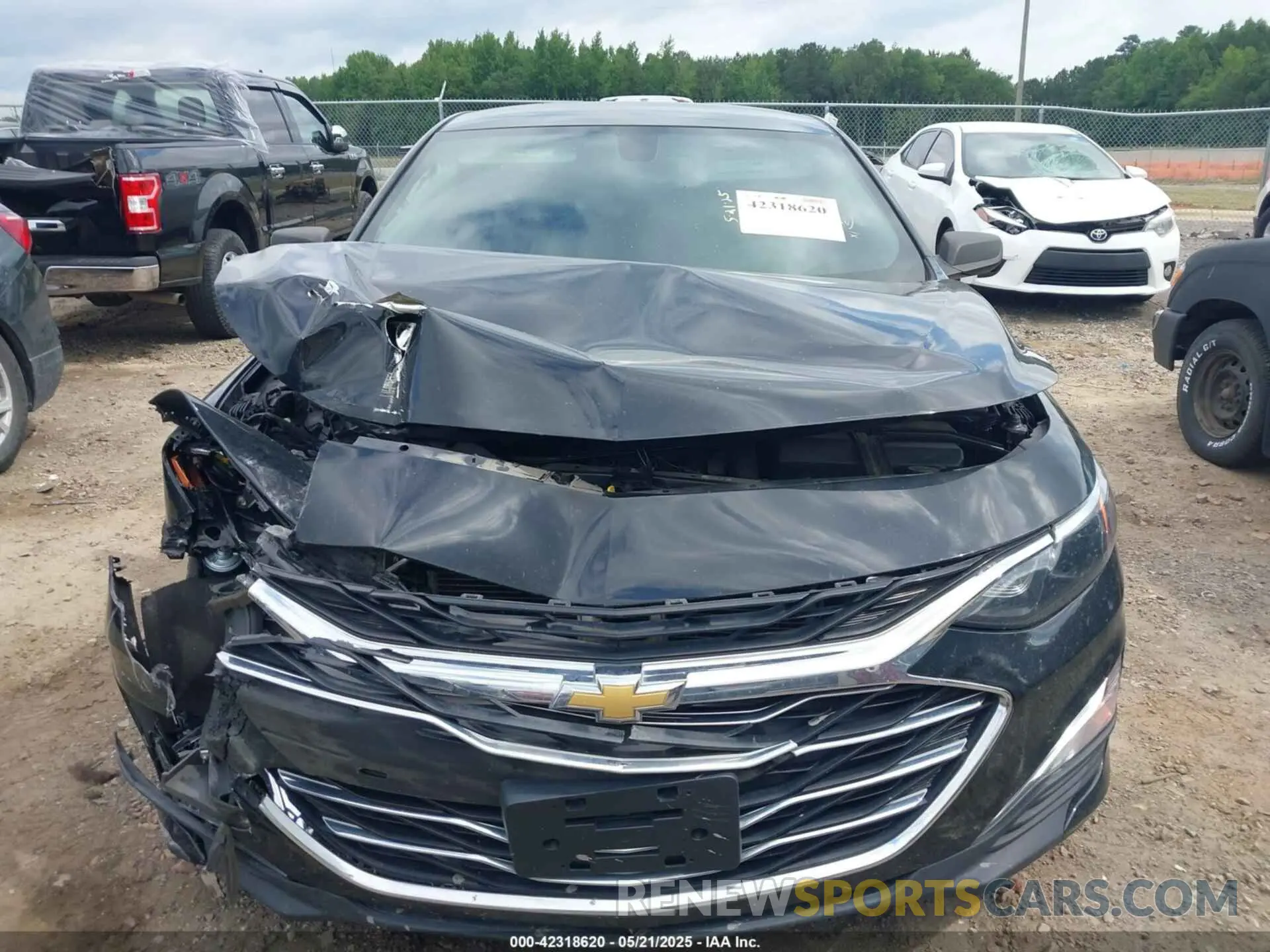 12 Photograph of a damaged car 1G1ZC5ST6KF181875 CHEVROLET MALIBU 2019