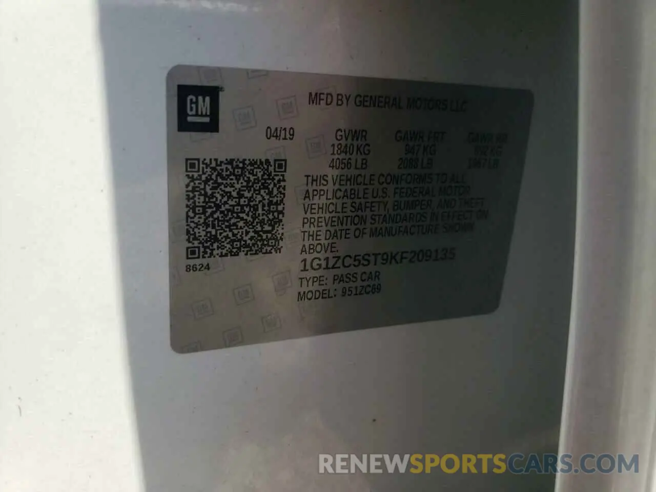15 Photograph of a damaged car 1G1ZC5ST9KF209135 CHEVROLET MALIBU 2019