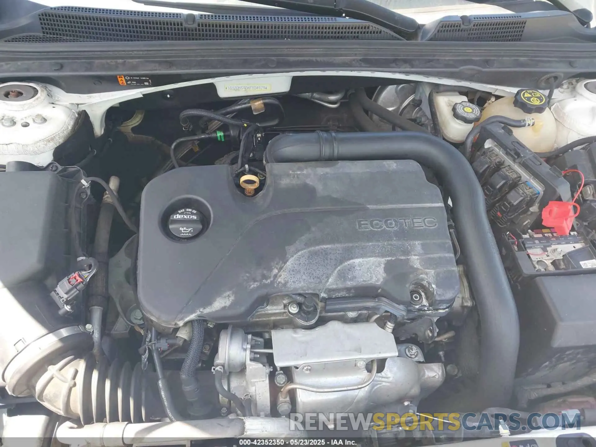 10 Photograph of a damaged car 1G1ZD5ST0KF104979 CHEVROLET MALIBU 2019
