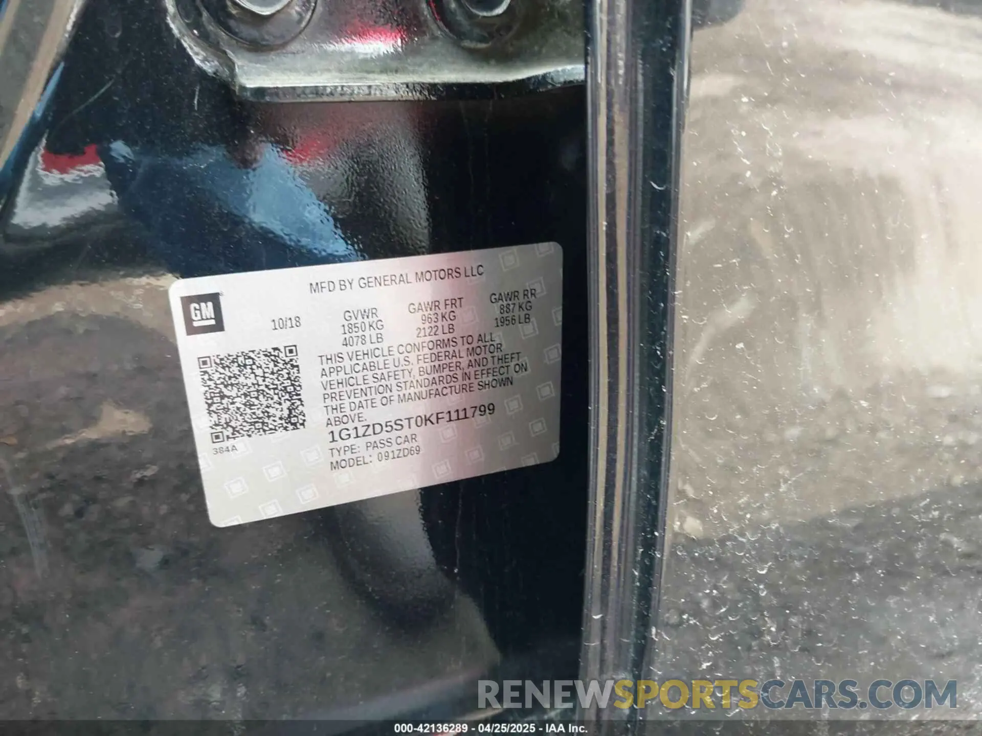 9 Photograph of a damaged car 1G1ZD5ST0KF111799 CHEVROLET MALIBU 2019