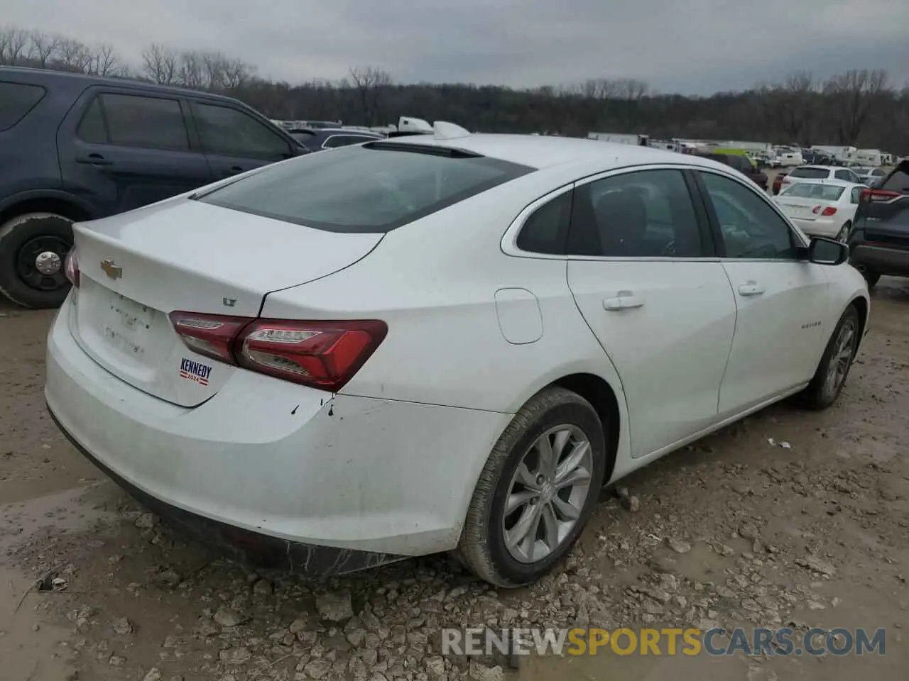 3 Photograph of a damaged car 1G1ZD5ST0KF113942 CHEVROLET MALIBU 2019