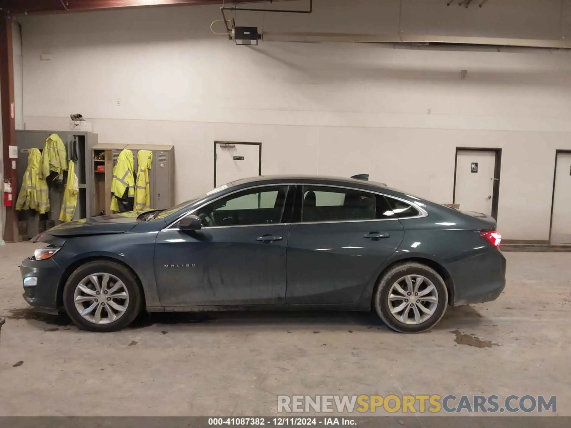 14 Photograph of a damaged car 1G1ZD5ST0KF128599 CHEVROLET MALIBU 2019