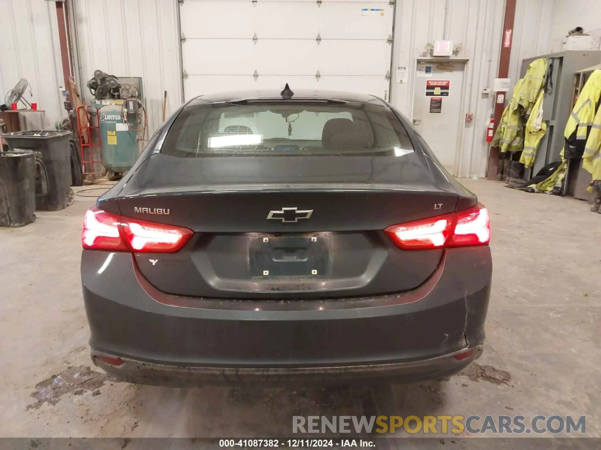 16 Photograph of a damaged car 1G1ZD5ST0KF128599 CHEVROLET MALIBU 2019