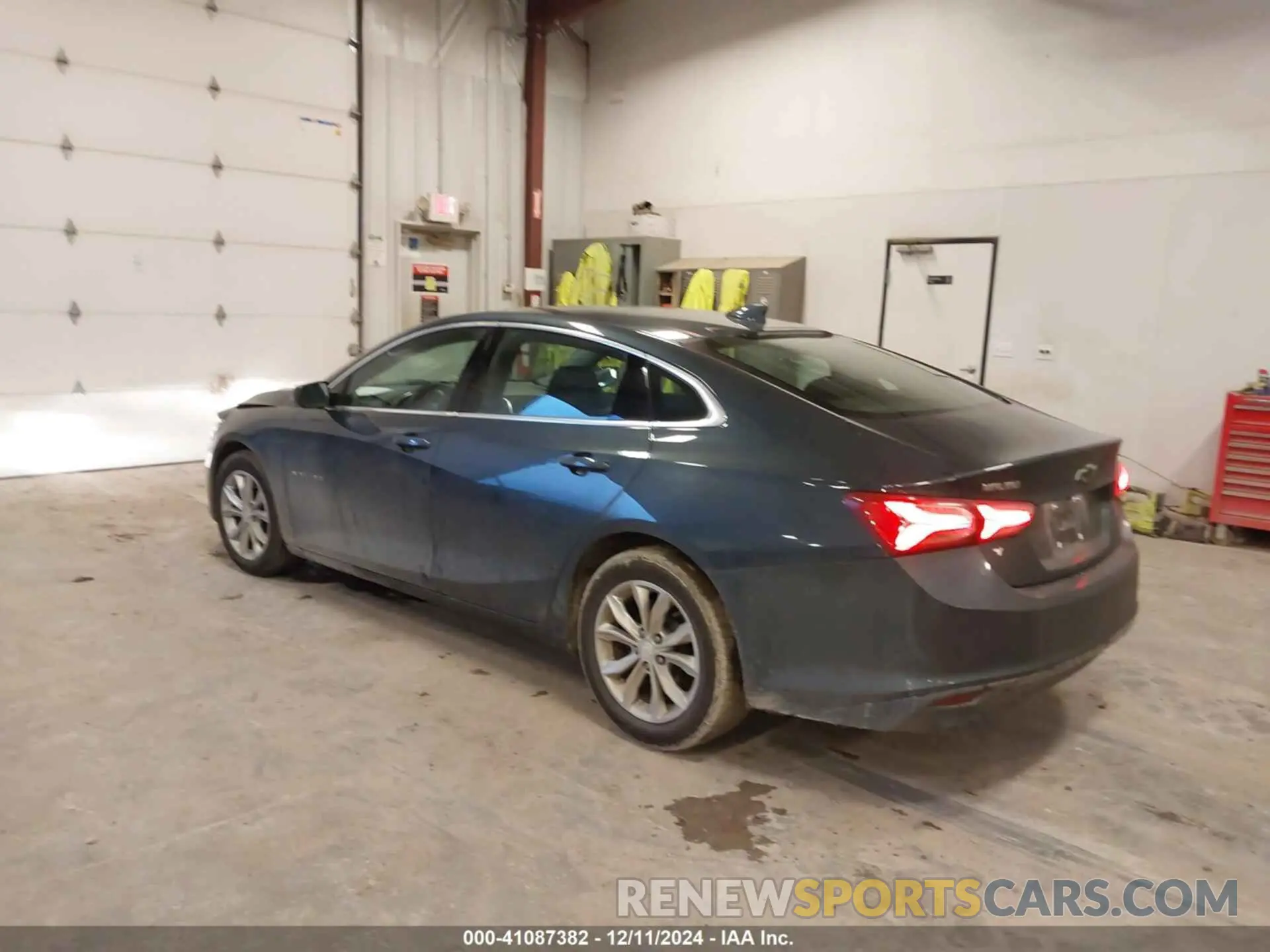 3 Photograph of a damaged car 1G1ZD5ST0KF128599 CHEVROLET MALIBU 2019