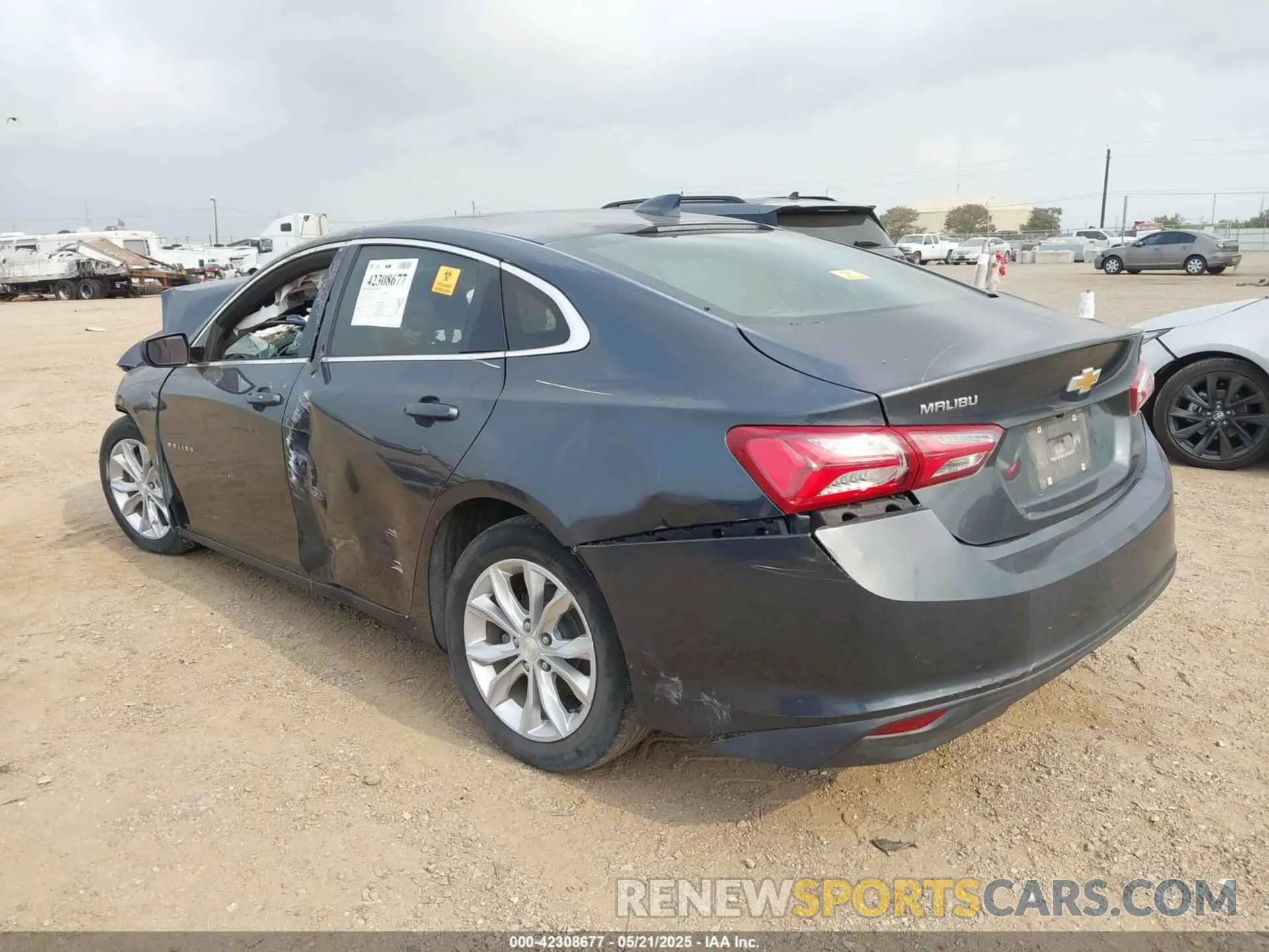3 Фотография поврежденного автомобиля 1G1ZD5ST0KF142101 CHEVROLET MALIBU 2019