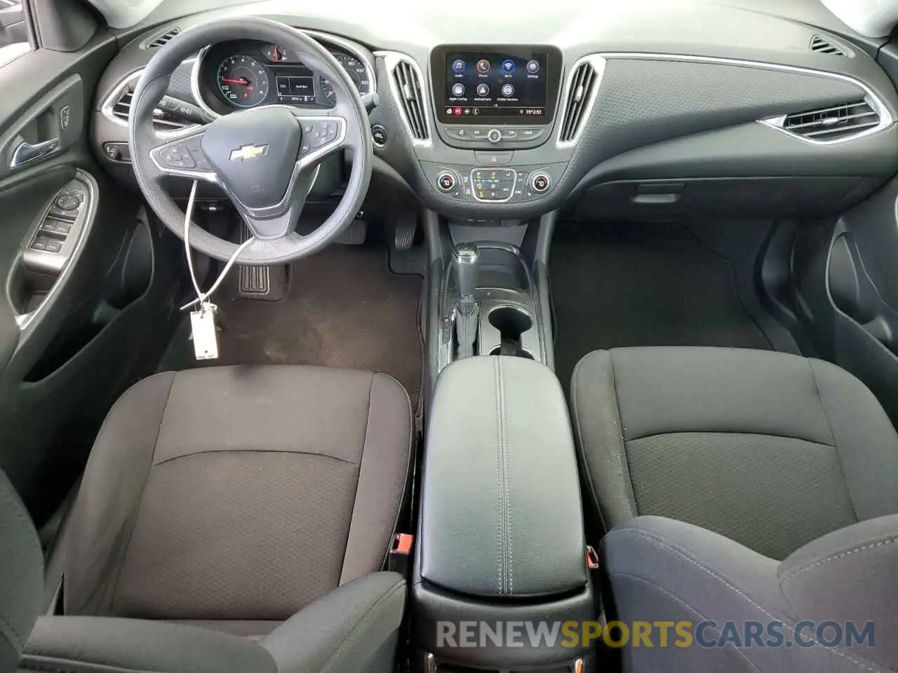 8 Photograph of a damaged car 1G1ZD5ST0KF153941 CHEVROLET MALIBU 2019
