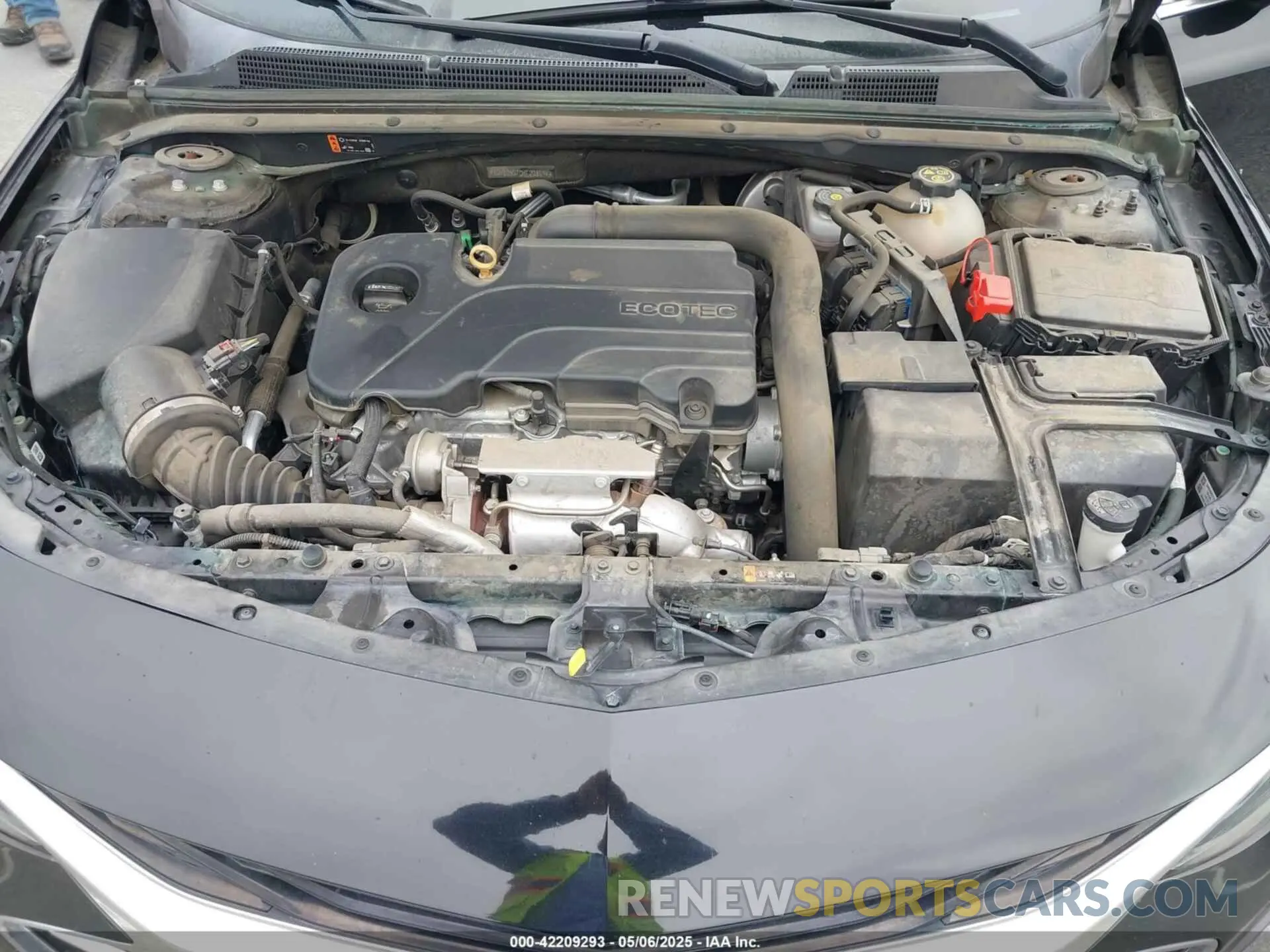 10 Photograph of a damaged car 1G1ZD5ST0KF208694 CHEVROLET MALIBU 2019