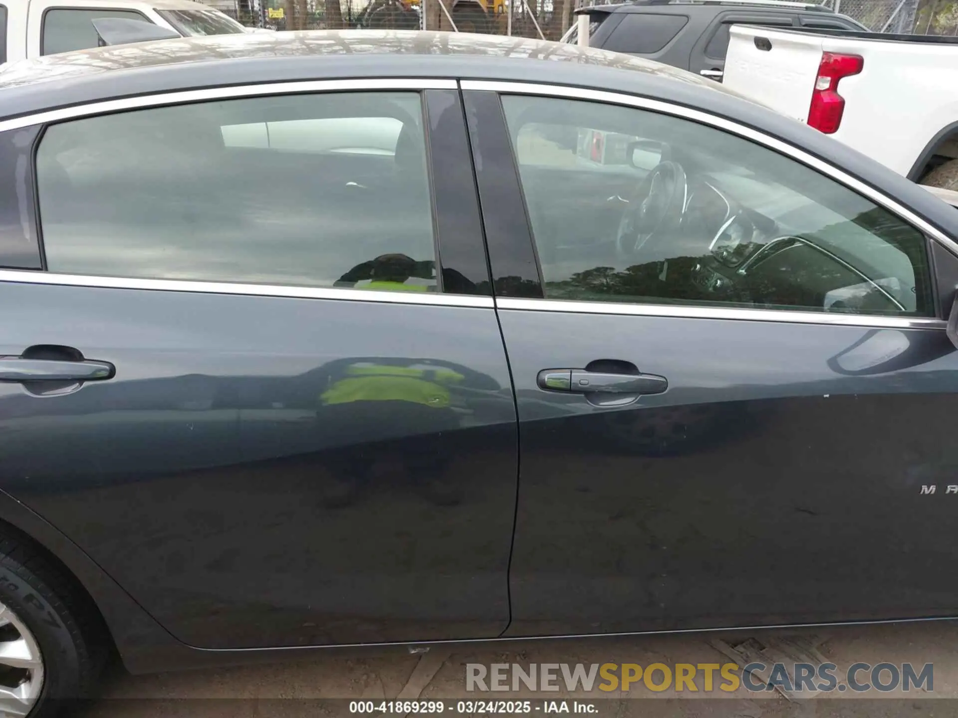 13 Photograph of a damaged car 1G1ZD5ST2KF139040 CHEVROLET MALIBU 2019