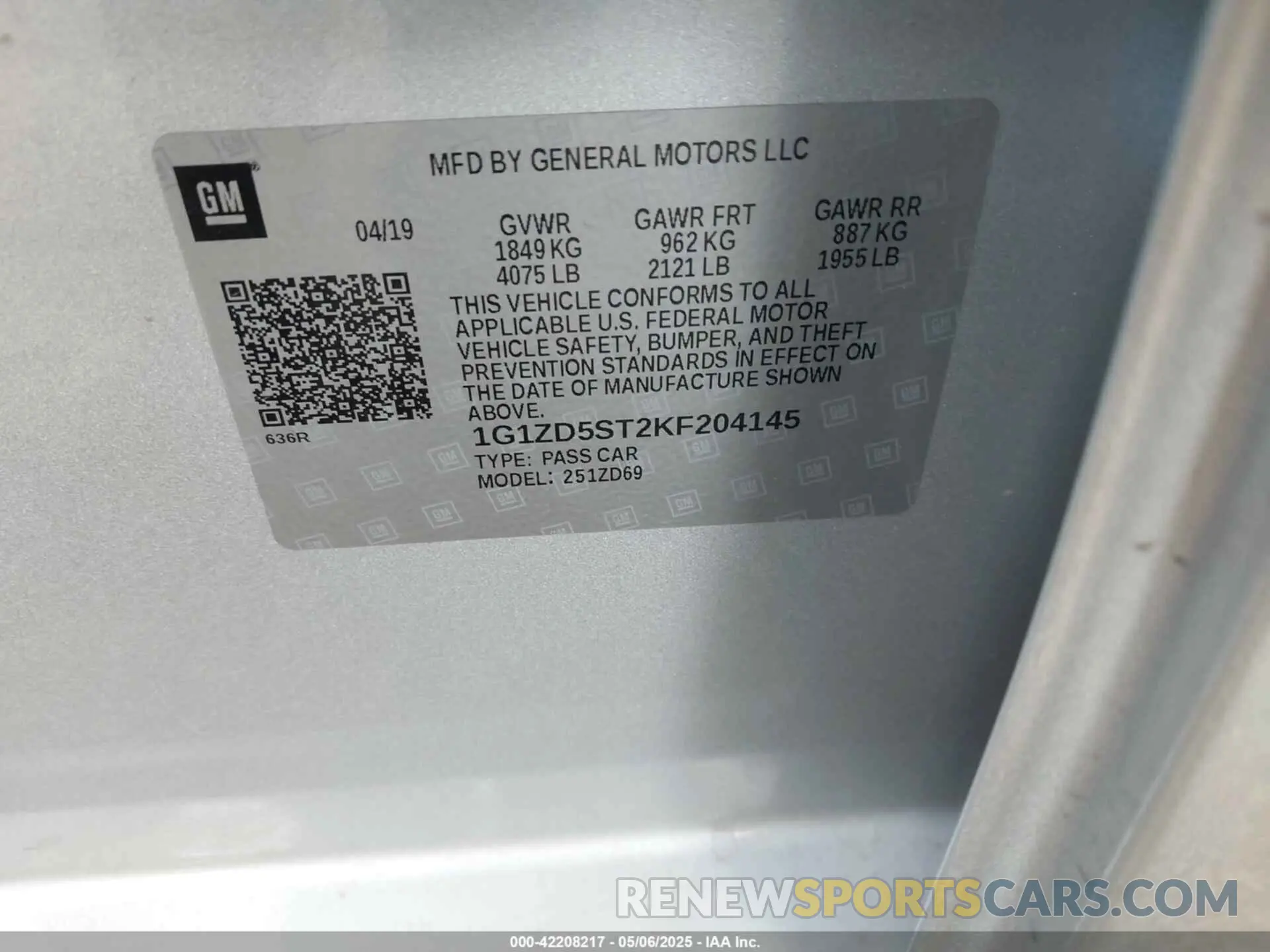 9 Photograph of a damaged car 1G1ZD5ST2KF204145 CHEVROLET MALIBU 2019
