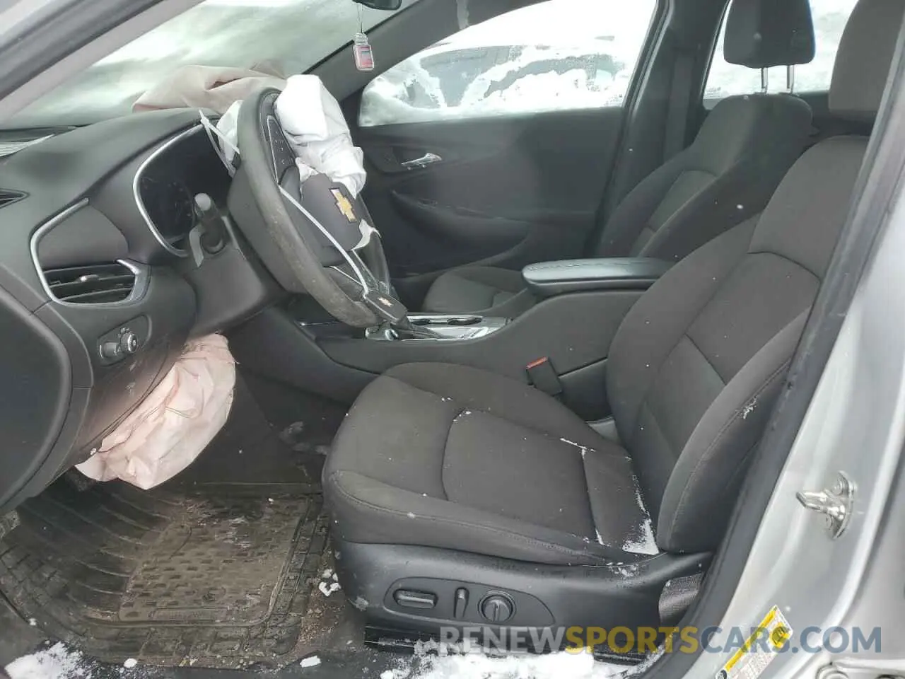 7 Фотография поврежденного автомобиля 1G1ZD5ST2KF207305 CHEVROLET MALIBU 2019