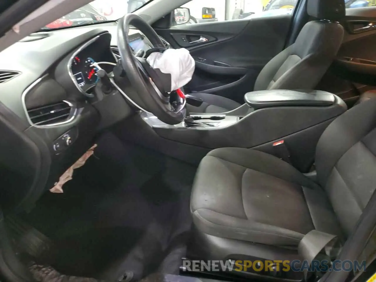 7 Photograph of a damaged car 1G1ZD5ST2KF222368 CHEVROLET MALIBU 2019