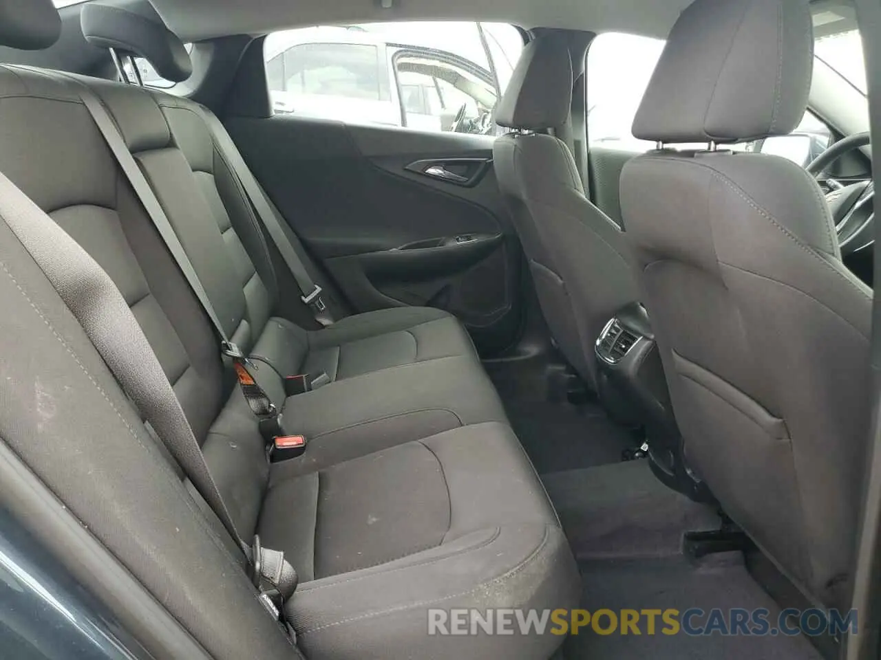 10 Photograph of a damaged car 1G1ZD5ST2KF228221 CHEVROLET MALIBU 2019